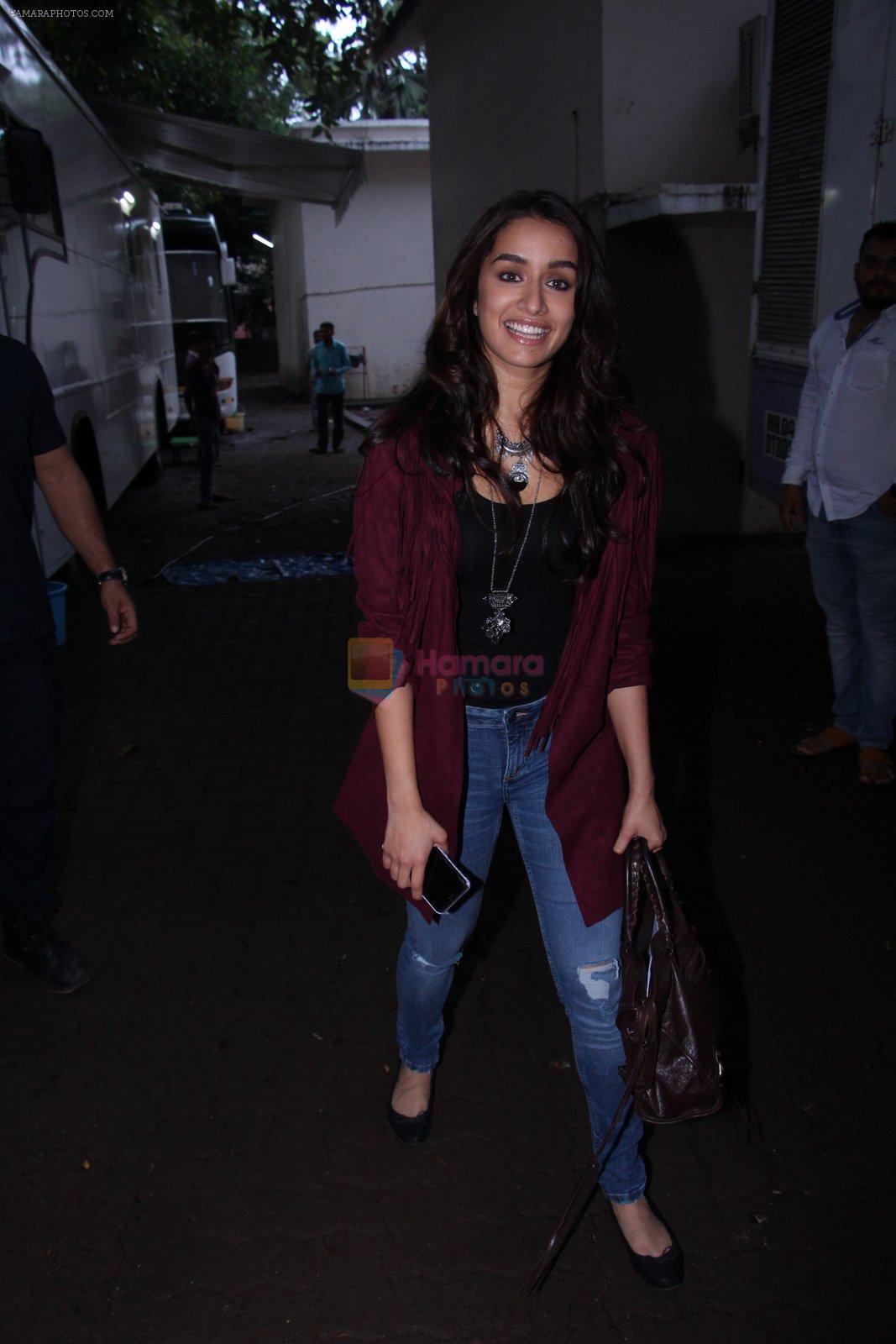 Shraddha Kapoor snapped on the sets of Rock on 2 on 30th Aug 2016