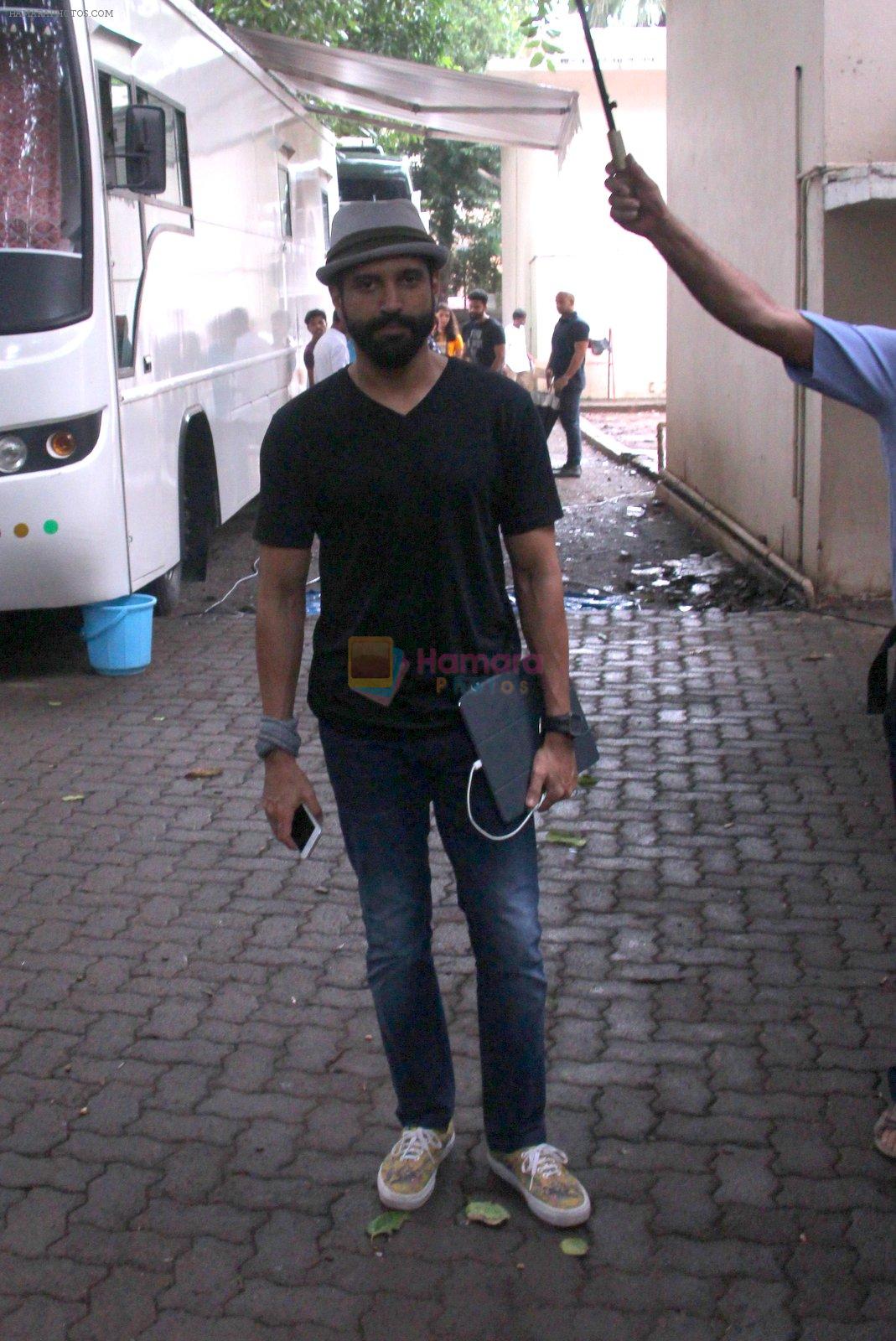Farhan Akhtar snapped on the sets of Rock on 2 on 30th Aug 2016