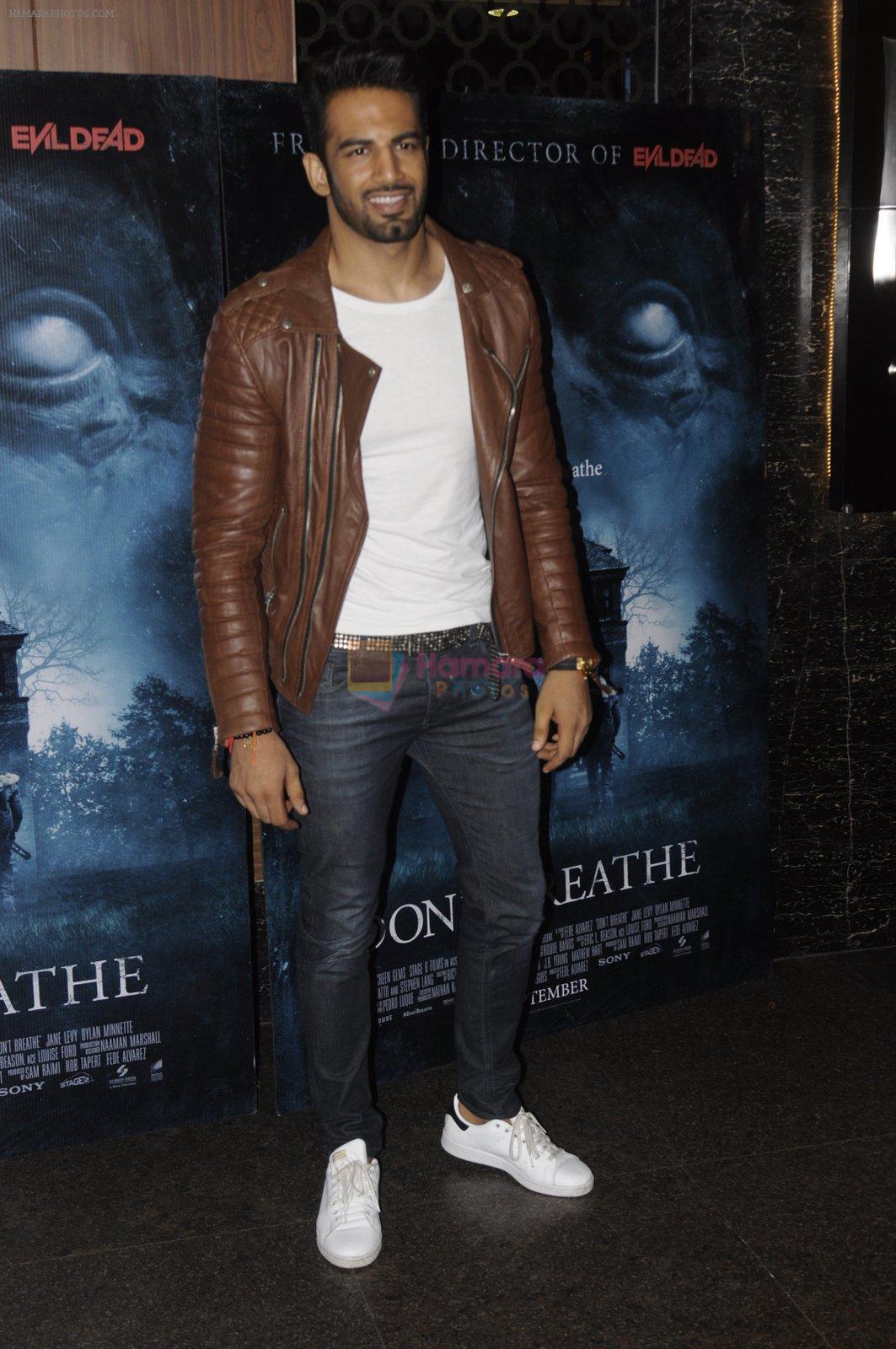 Upen Patel at Don_t Breathe premiere on 30th Aug 2016