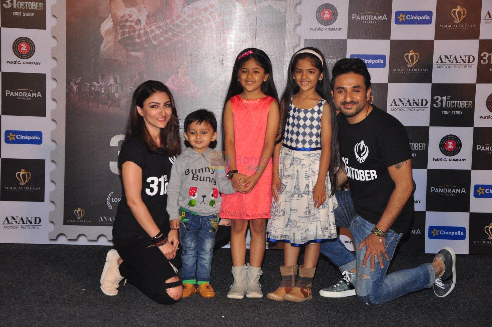 Soha Ali Khan, Vir Das at 31st october trailer launch in Mumbai on 31st Aug 2016