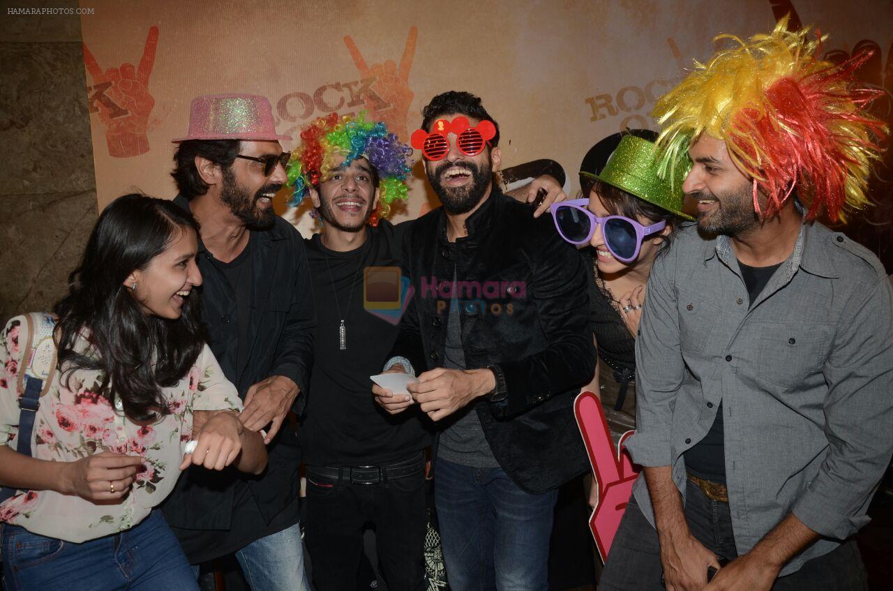 Shraddha Kapoor, Farhan Akhtar, Arjun Rampal, Prachi Desai, Purab Kohli at Rock on 2 trailer launch on 2nd Sept 2016