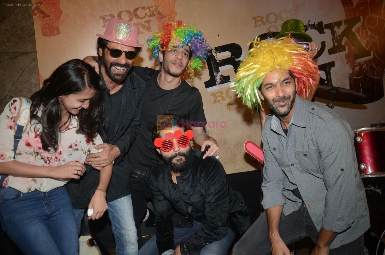 Shraddha Kapoor, Farhan Akhtar, Arjun Rampal, Prachi Desai, Purab Kohli at Rock on 2 trailer launch on 2nd Sept 2016