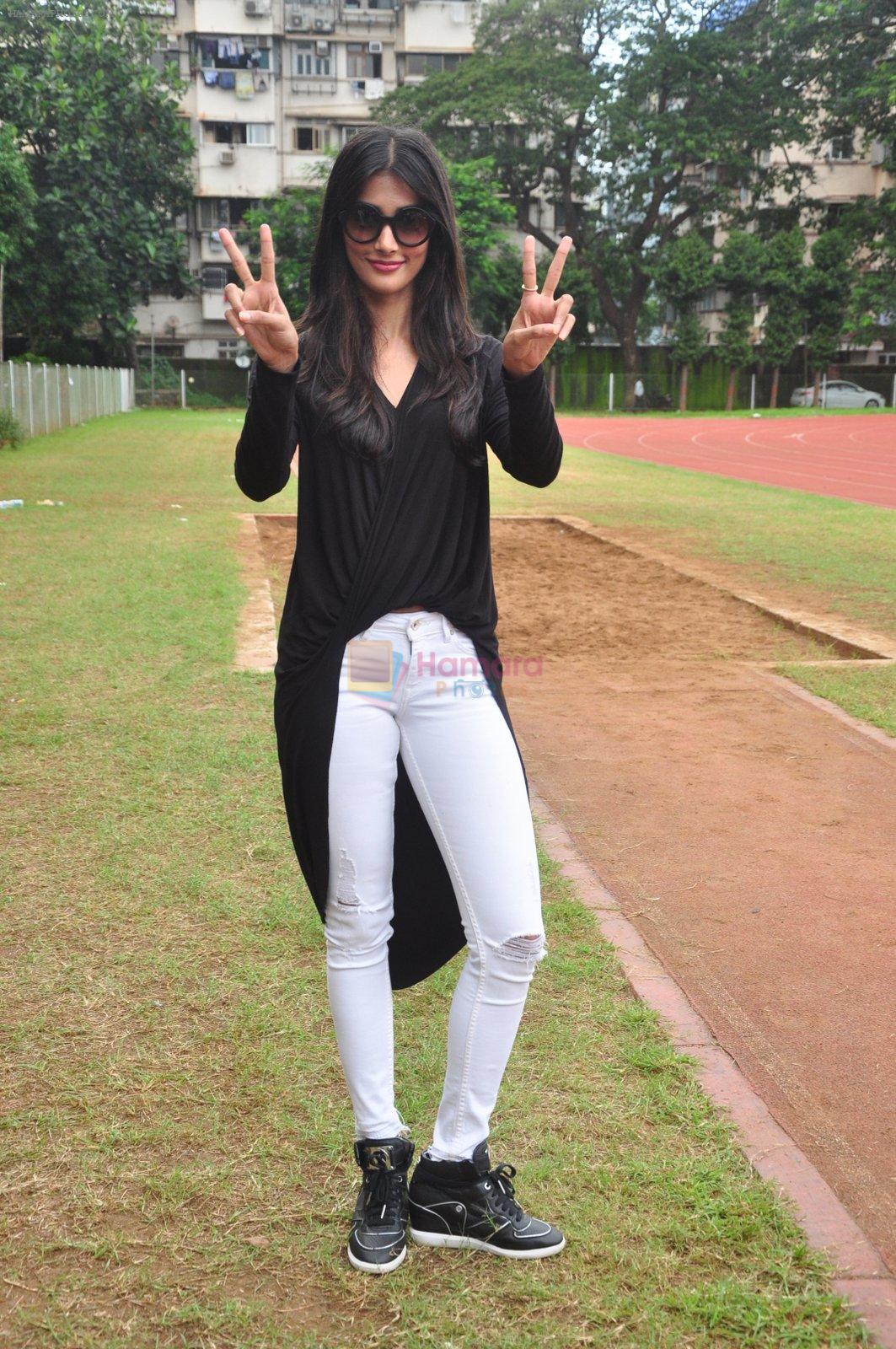 Pooja Hegde snapped at a school sports day on 2nd Sept 2016