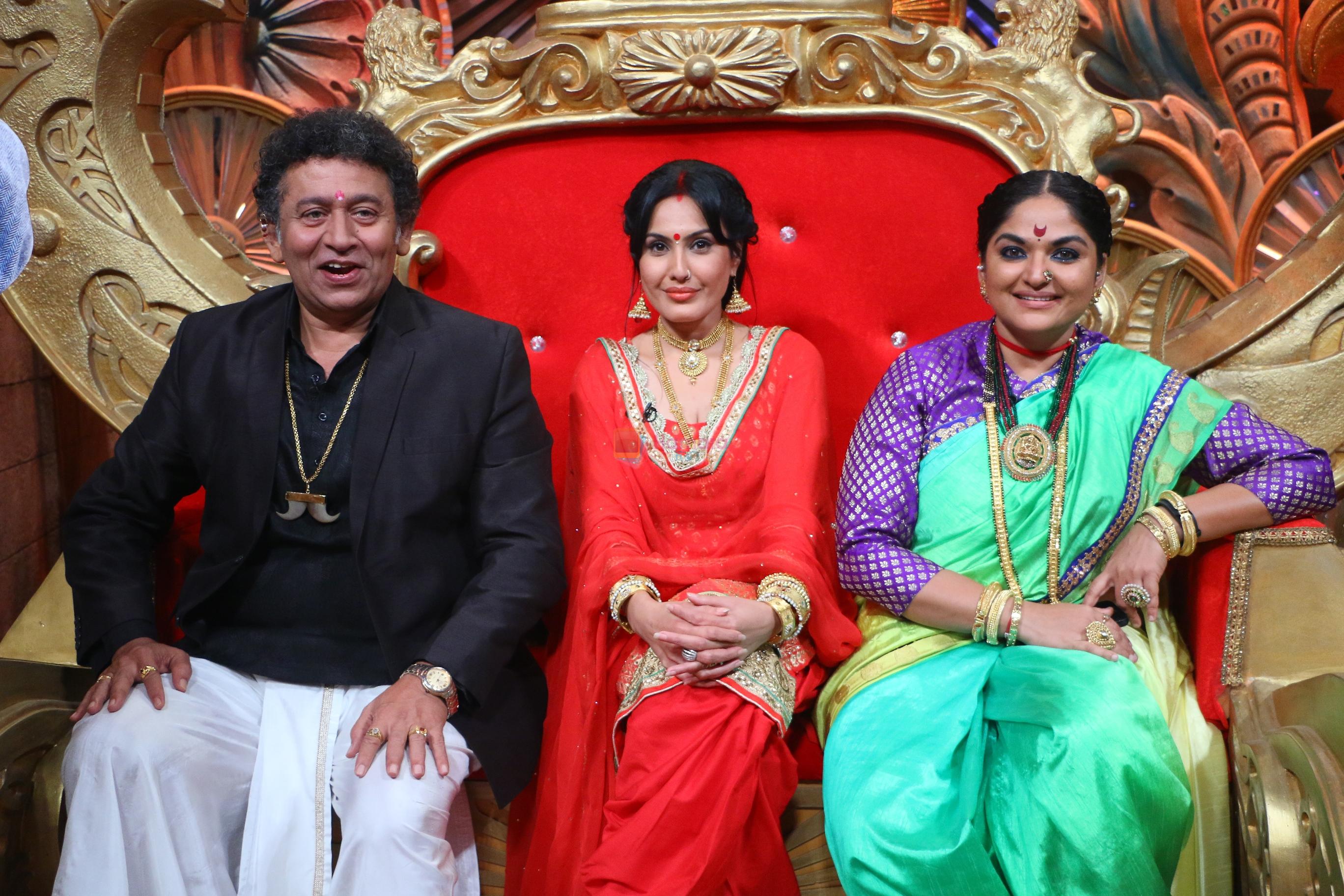 Uday Tikekar, Kamya Punjabi and Indira Krishnan on Comedy Nights Bachao