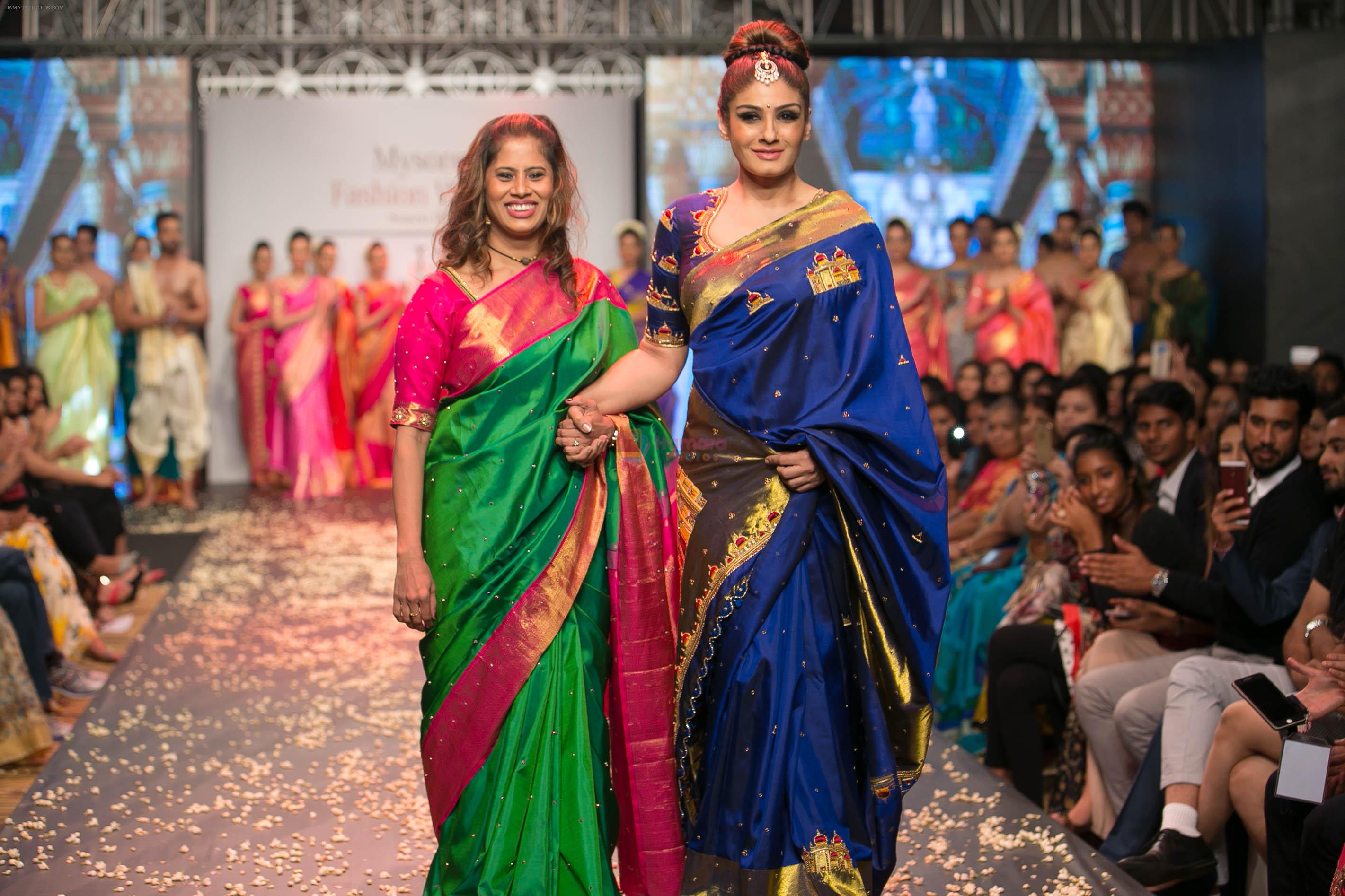 Raveena Tandon showstopper for Jayanthi Ballal At Mysore Fashion Week � SEASON 3 on 19th Sept 2016