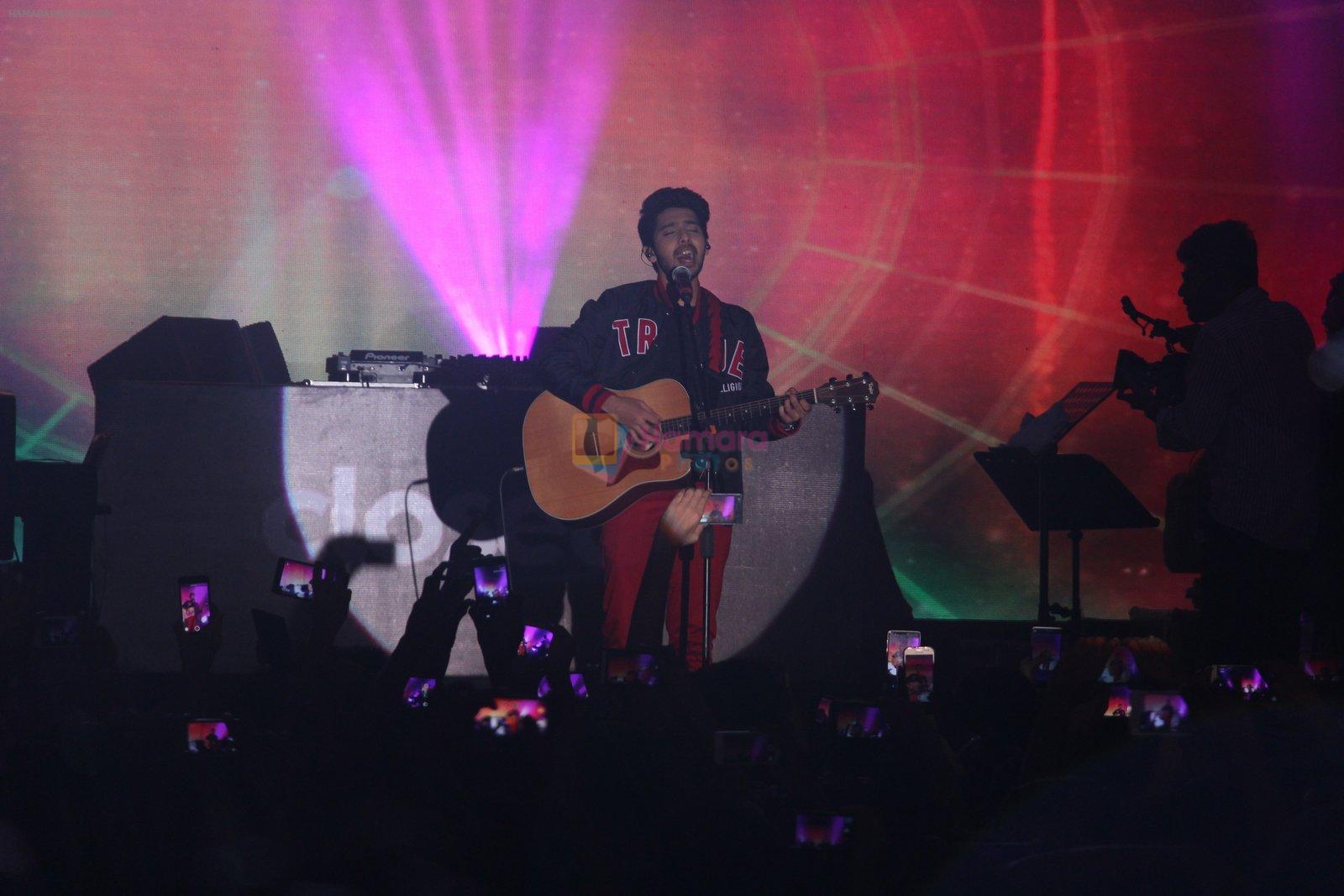 Armaan Malik at close-up concert on 30th Sept 2016