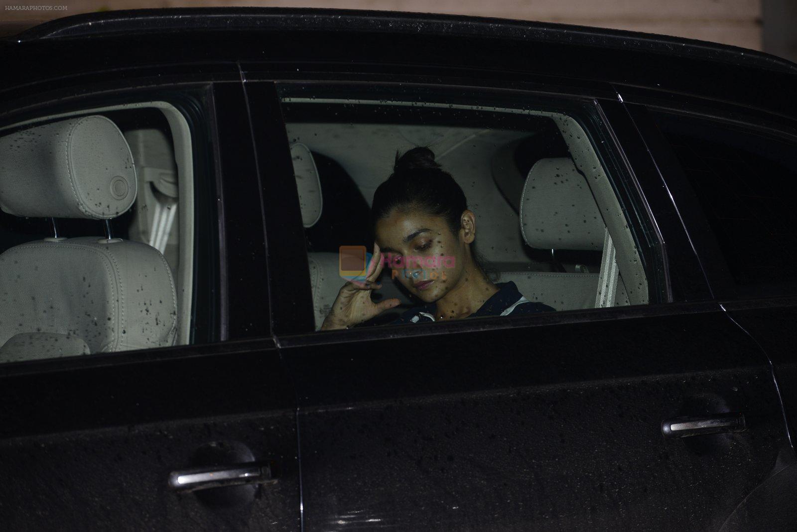 Alia Bhatt snapped at private airport on 1st Oct 2016