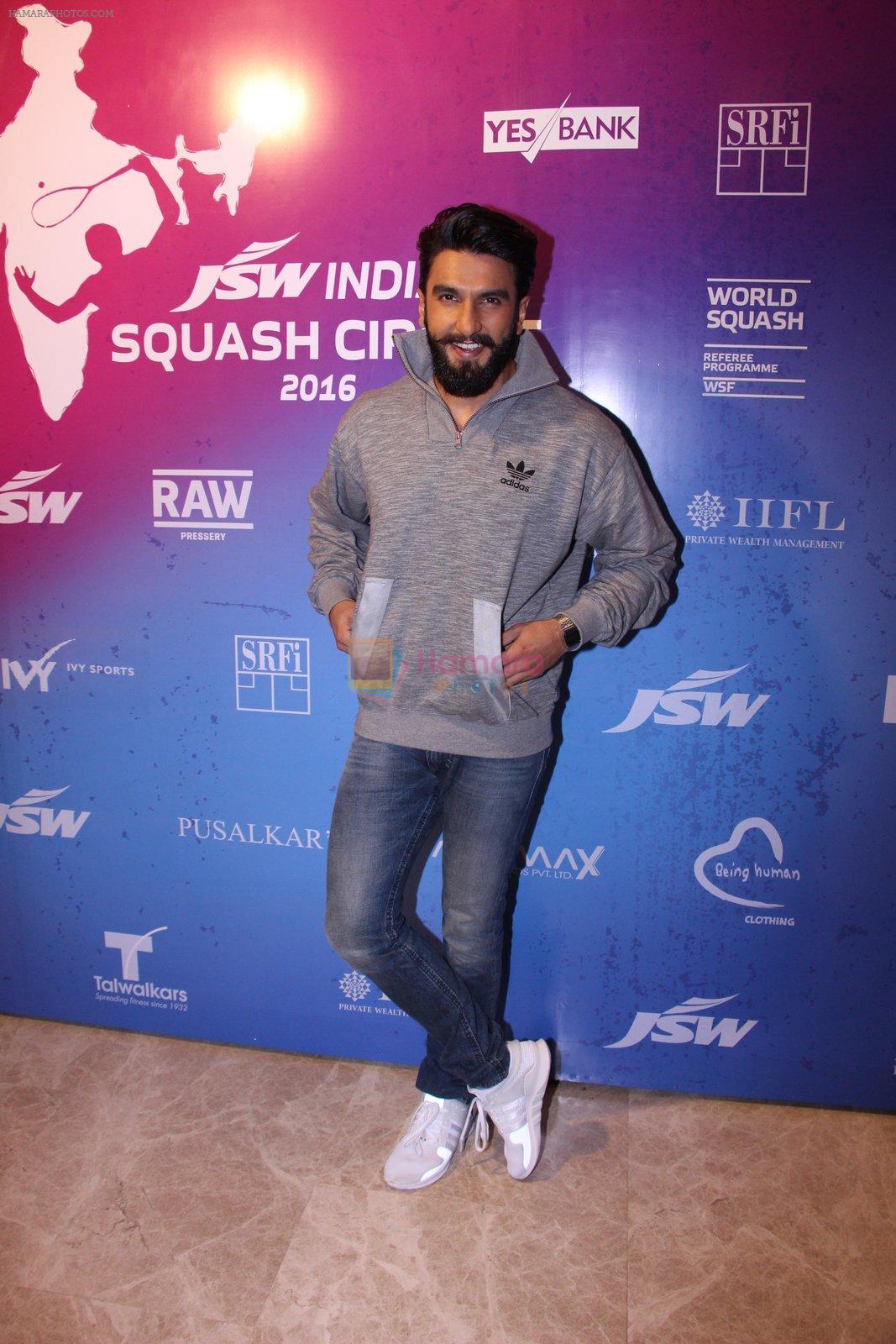 Ranveer Singh at JSW awards function on 2nd Oct 2016