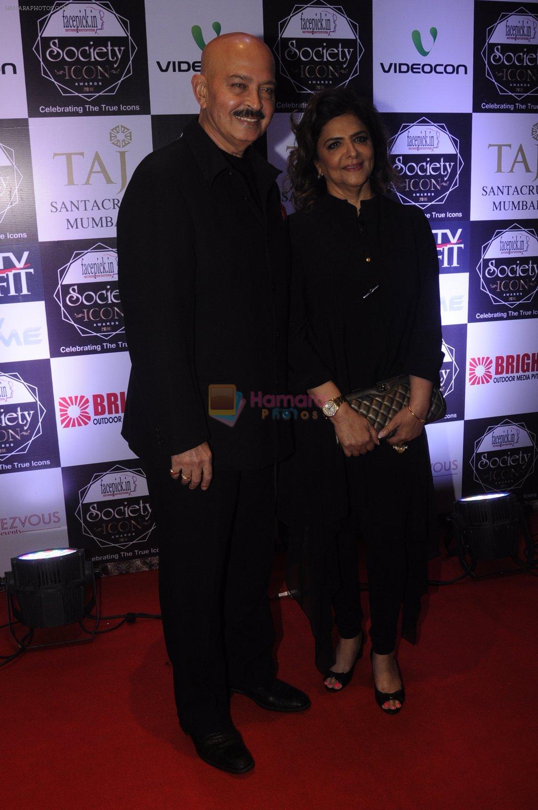 Rakesh Roshan at Society Icon Awards on 2nd Oct 2016