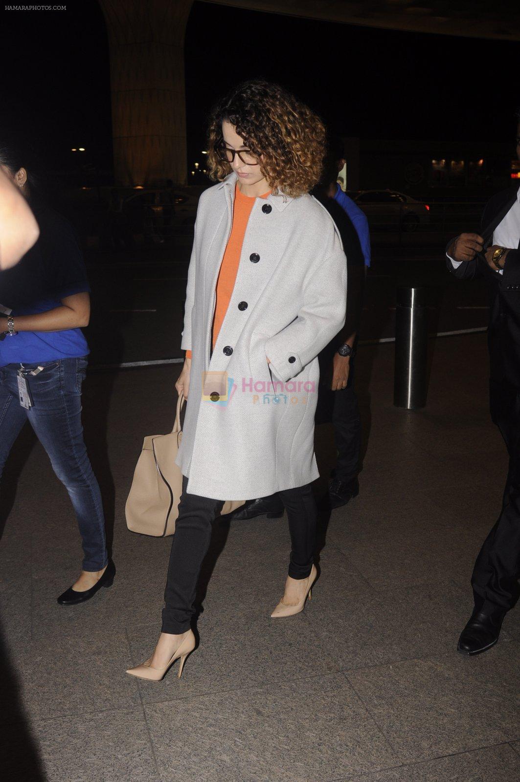 Kangana Ranaut leaves for 2 month to usa for simean movie shoot on 3rd Oct 2016