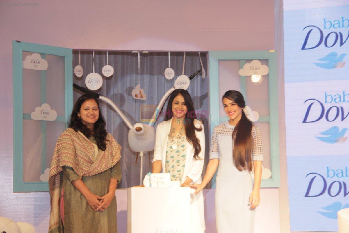 Genelia D Souza and Tara Sharma at launch of Baby Dove in India on 4th Oct 2016