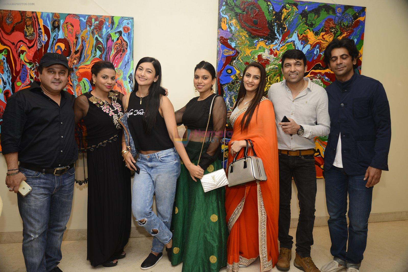 Sunil Grover at Anu Malhotra art exhibition in Mumbai on 5th Oct 2016