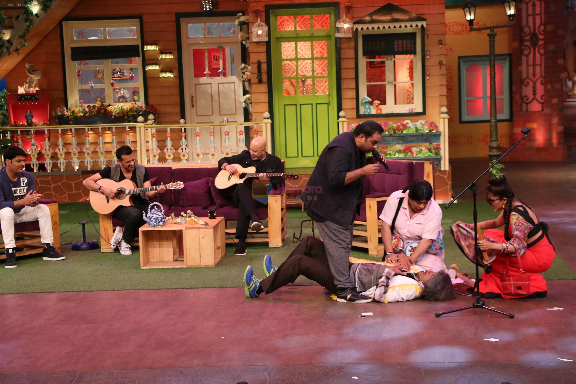 Shankar Ehsaan Loy on the sets of The Kapil Sharma Show on 5th Oct 2016