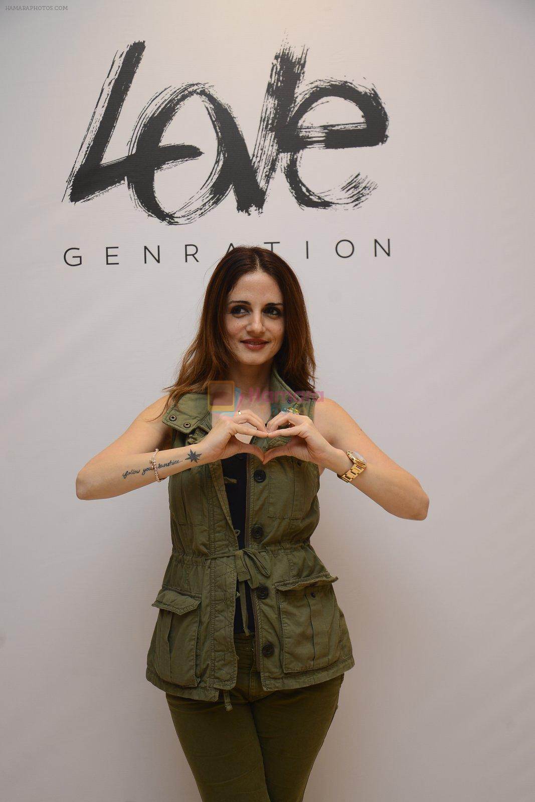 Suzanne Khan at Love Generation launch at Shoppers Stop on 7th Oct 2016