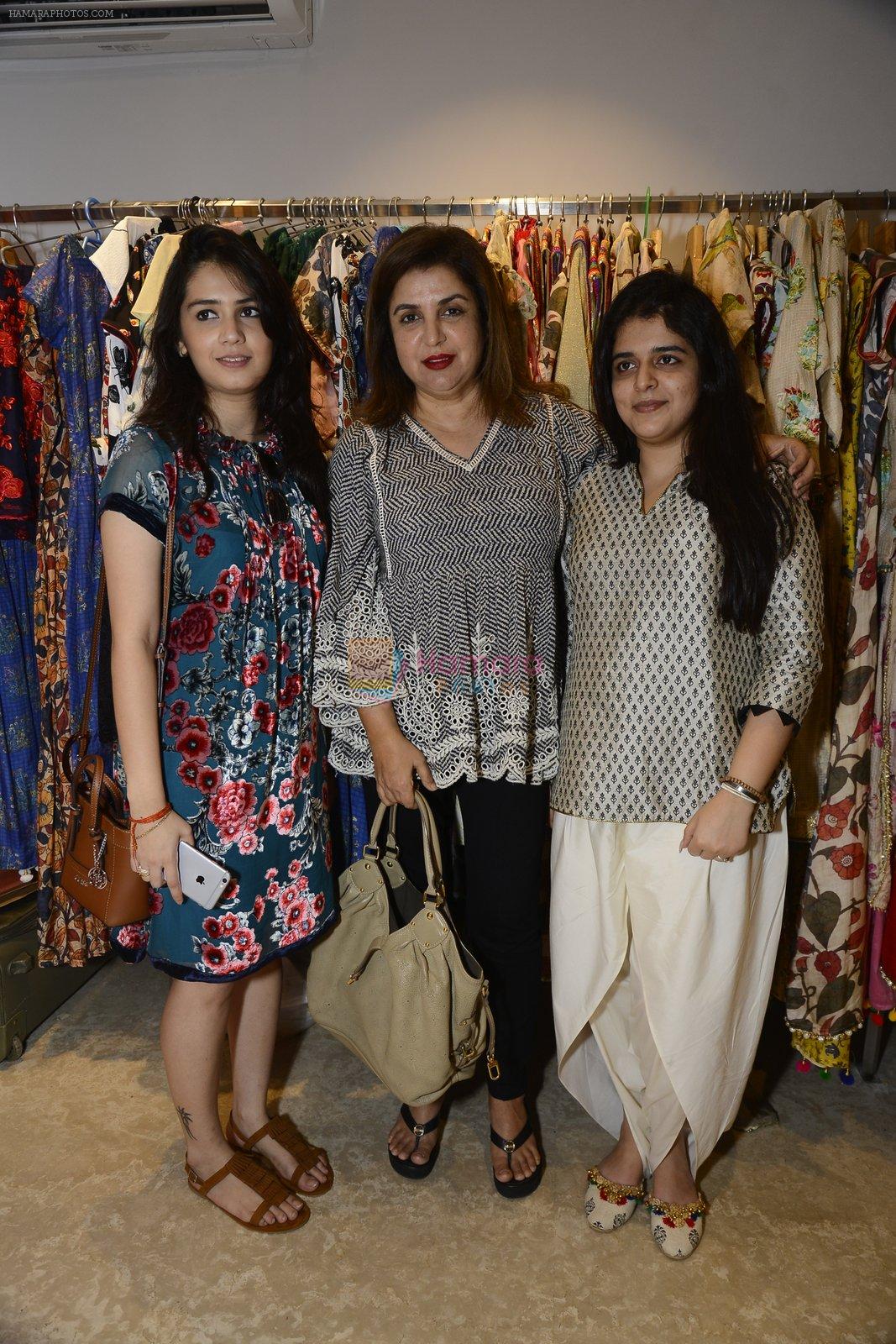 Farah Khan at designer Manali Jagtap store festive collection launch on 10th Oct 2016
