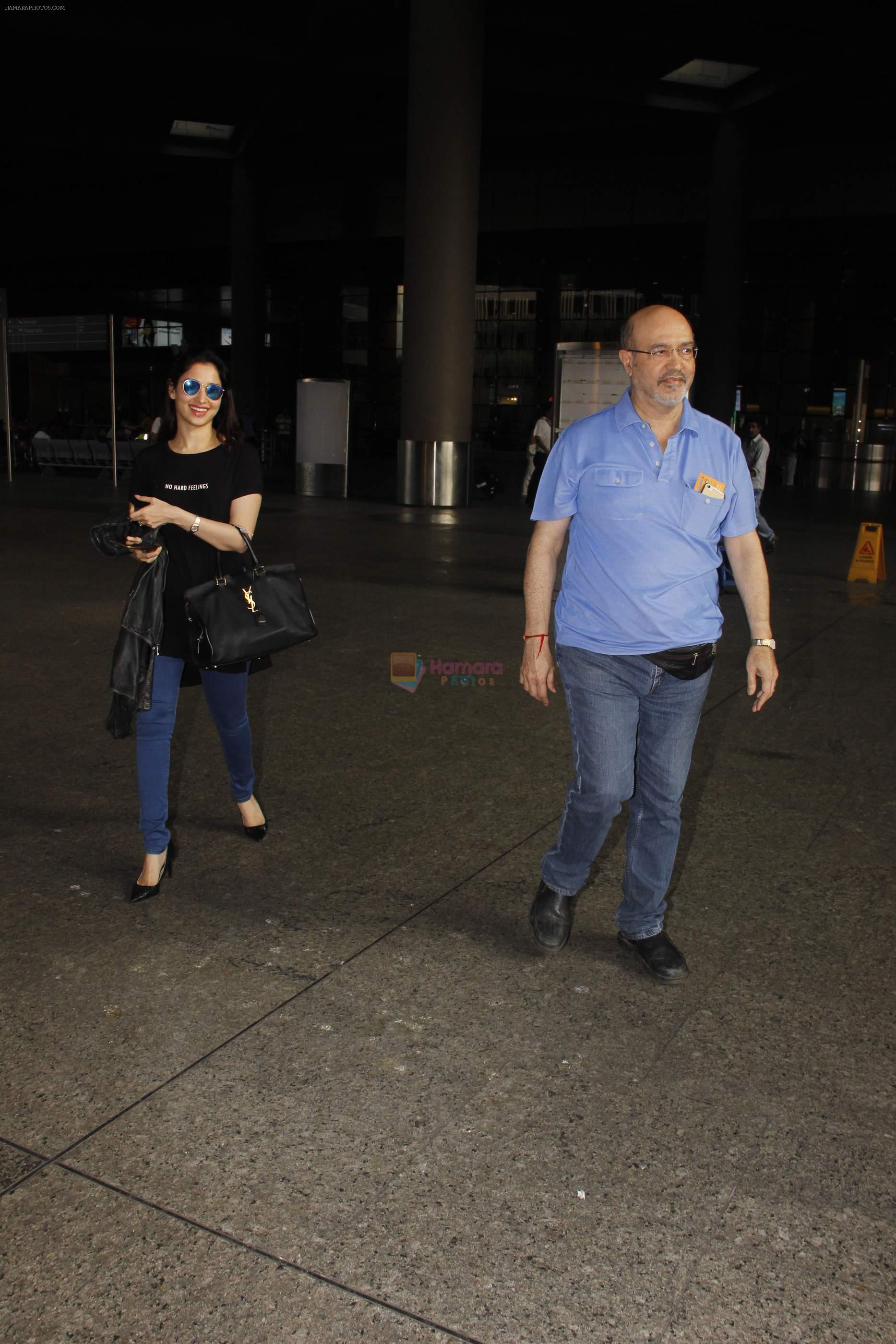 Tamannaah Bhatia snapped at airport on 11th Oct 2016
