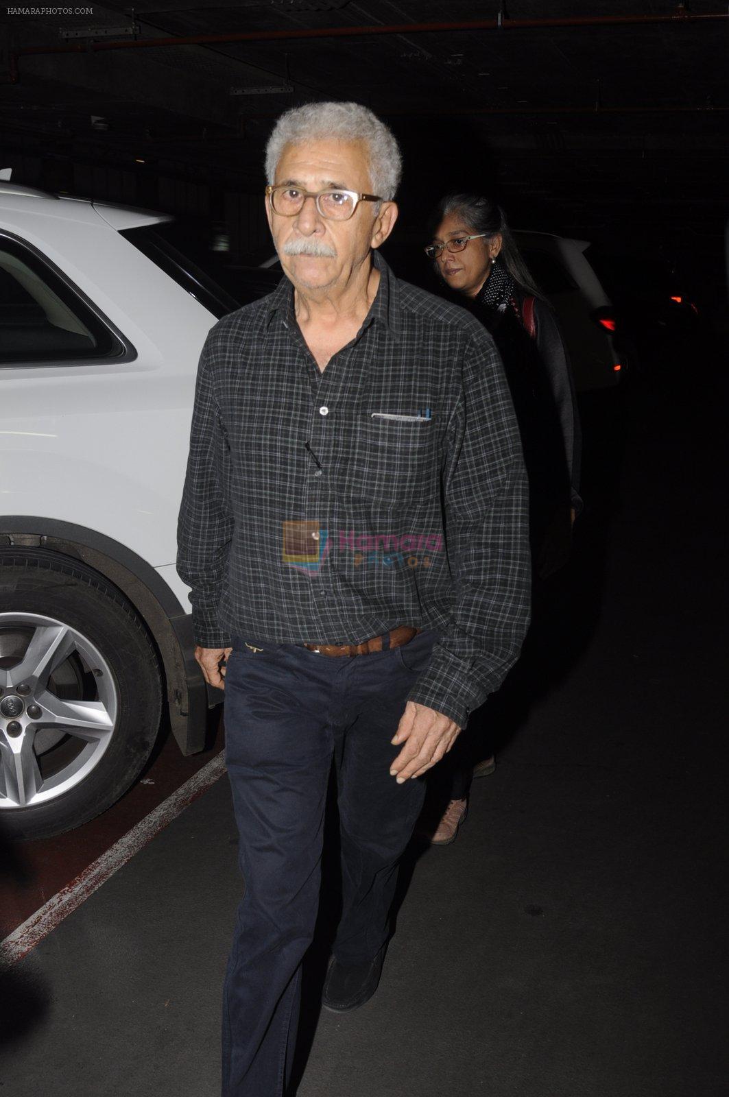 Naseeruddin Shah snapped at airport on 10th Oct 2016