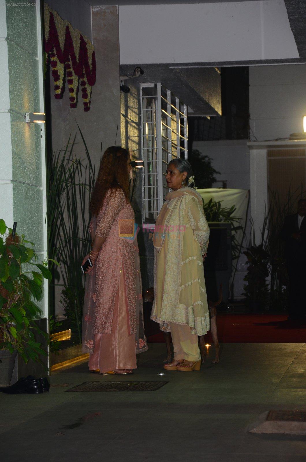 Jaya Bachchan at Hema Malini's bday party on 16th Oct 2016
