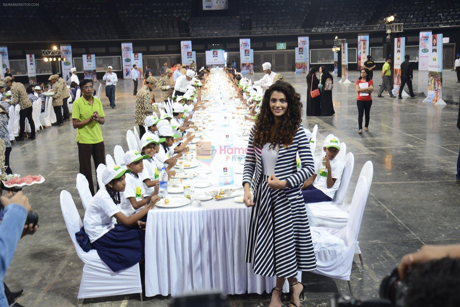 Saiyami Kher for world food day event by smile foundation at Quaker on 16th Oct 2016