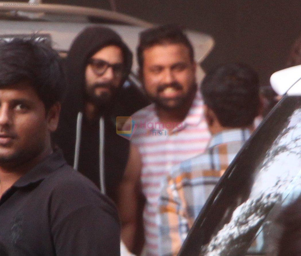 Shahid Kapoor snapped post shoot at Mehboob on 19th Oct 2016