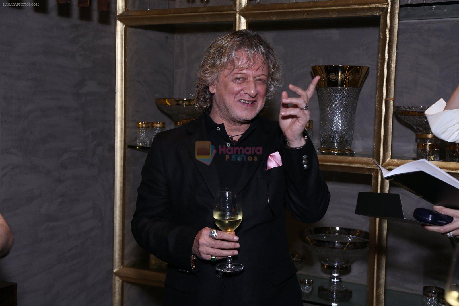 Rohit Bal at the launch of Rohit Bal crystals on 22nd Oct 2016