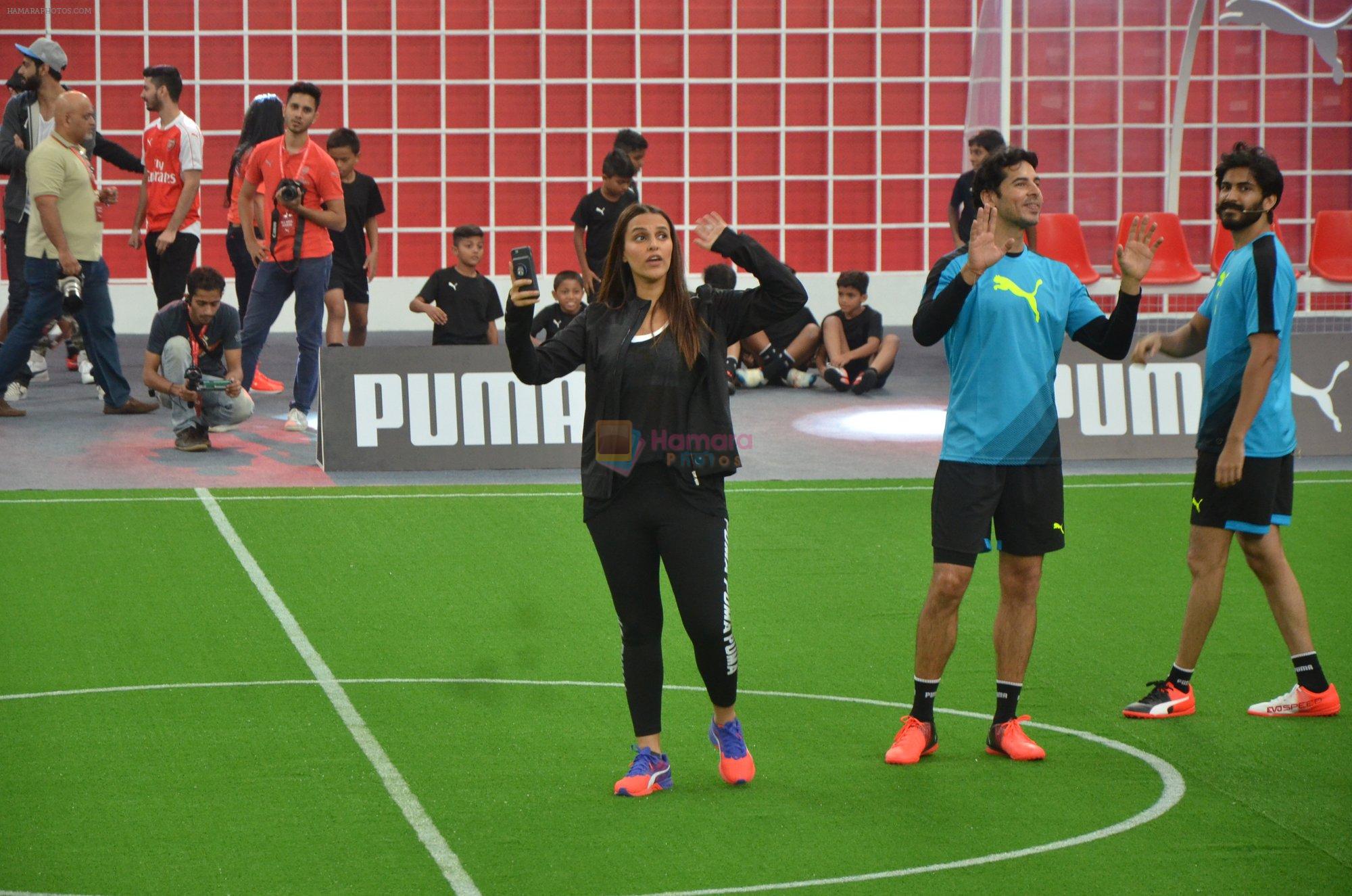 Neha Dhupia, Dino Morea at Henry Thierry celeb match on 26th Oct 2016