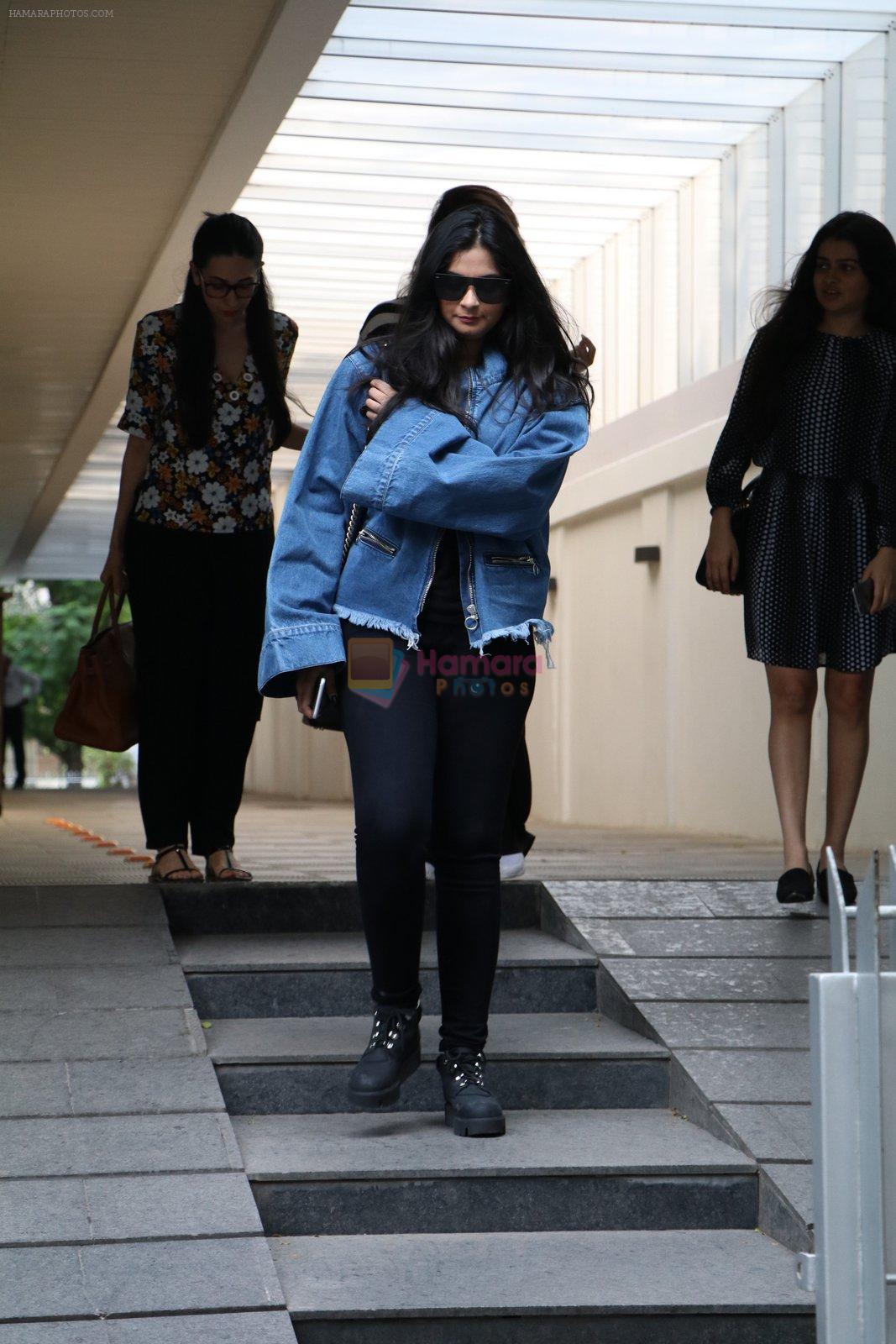 Rhea Kapoor snapped post lunch on 26th Oct 2016