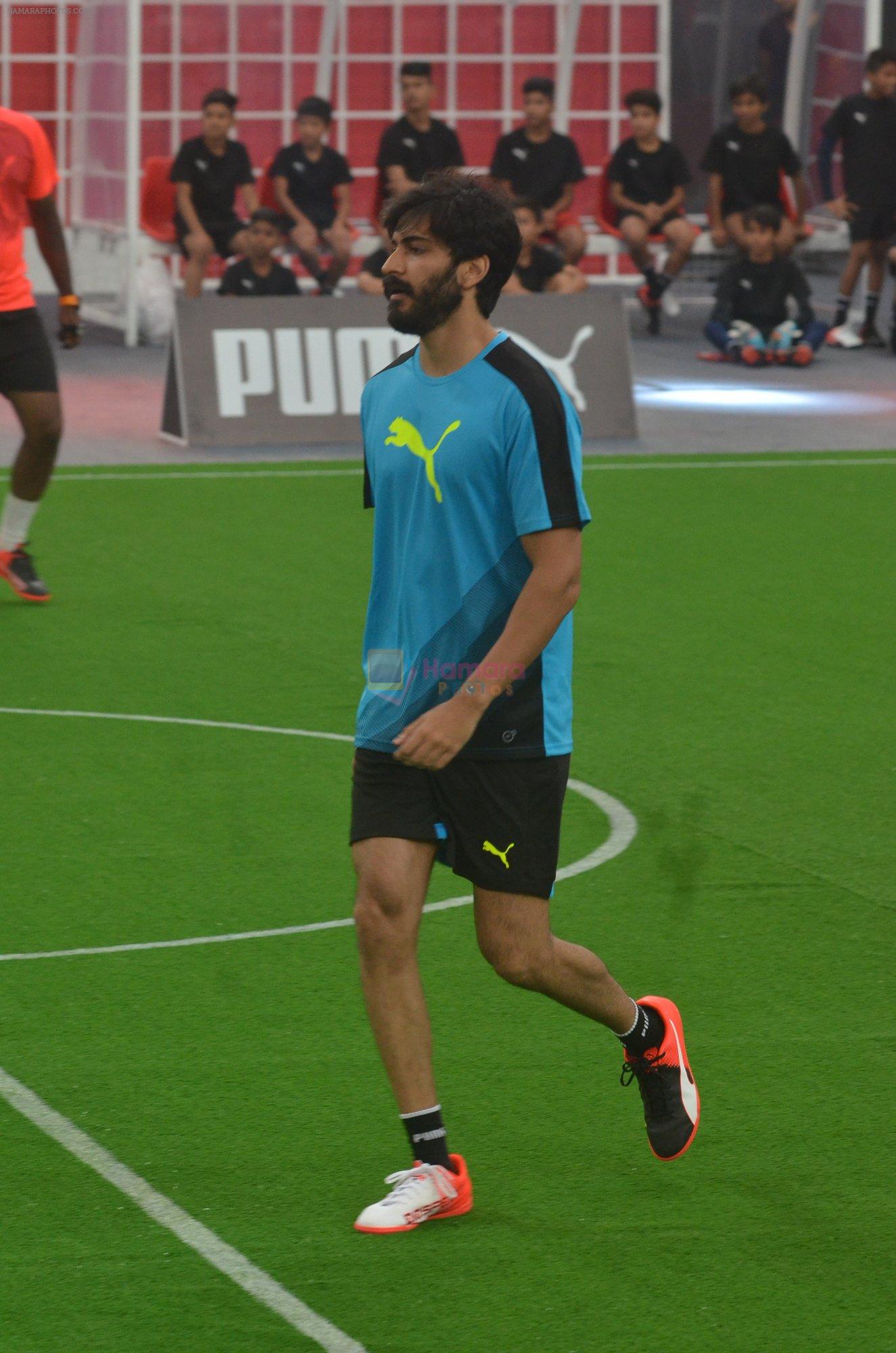 Harshvardhan Kapoor at Henry Thierry celeb match on 26th Oct 2016