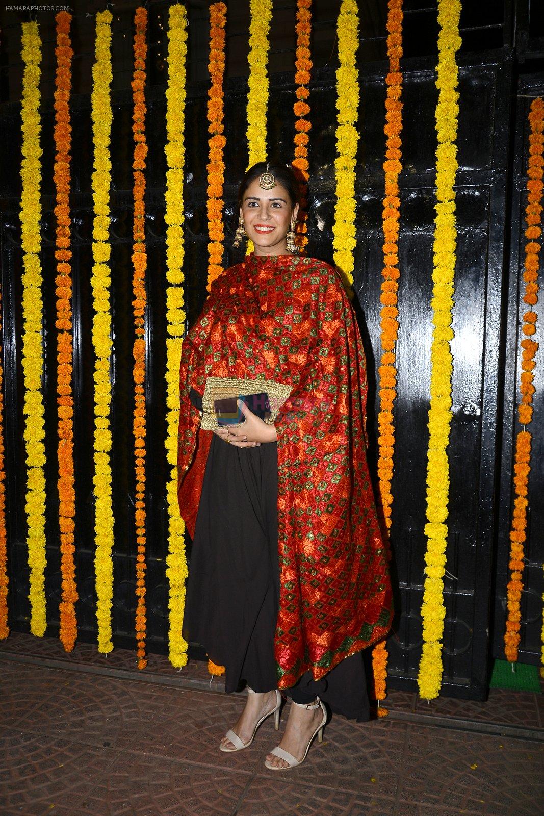 Mona Singh at Ekta Kapoor's Diwali bash on 29th Oct 2016