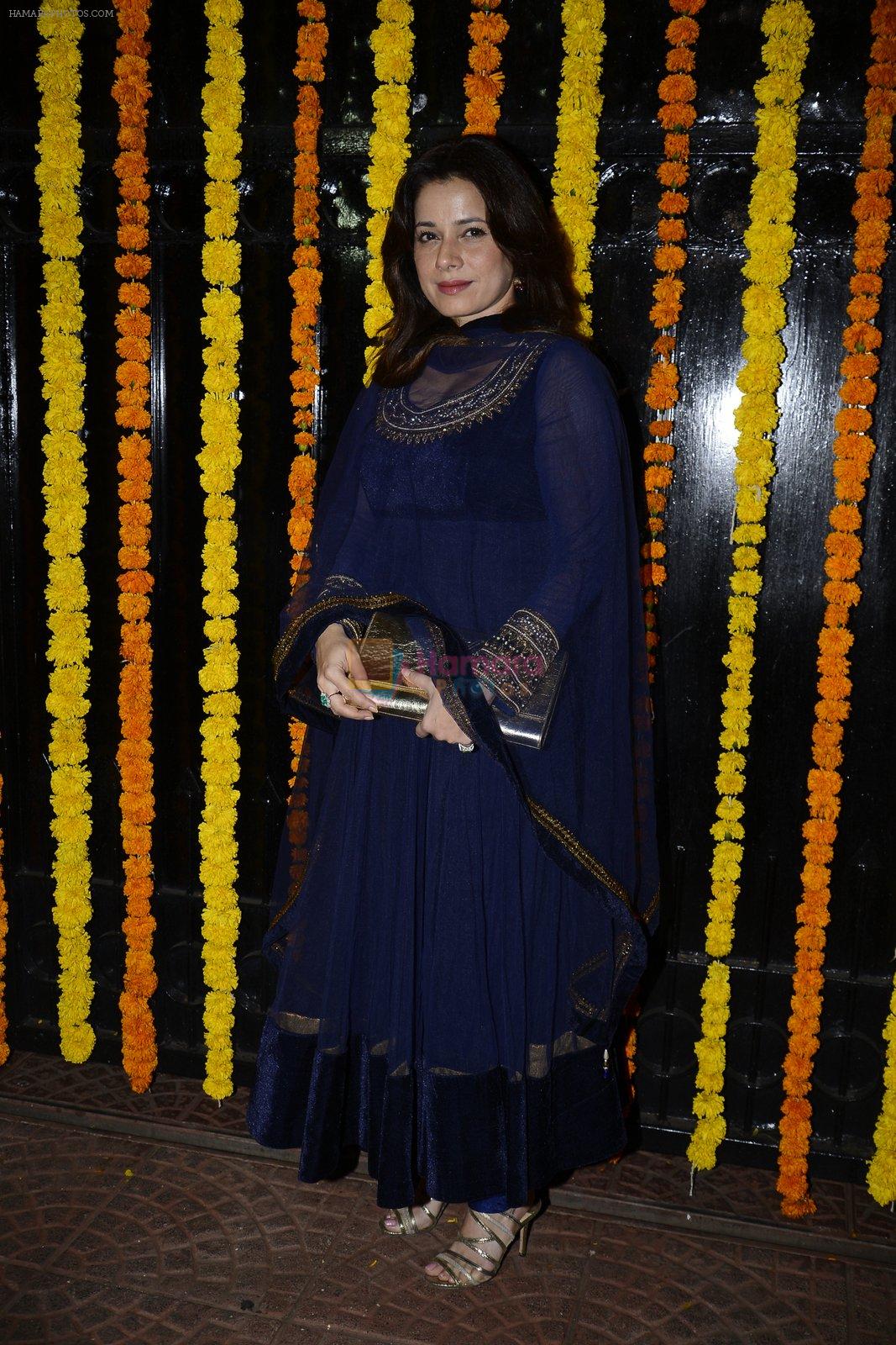 Neelam Kothari at Ekta Kapoor's Diwali bash on 29th Oct 2016