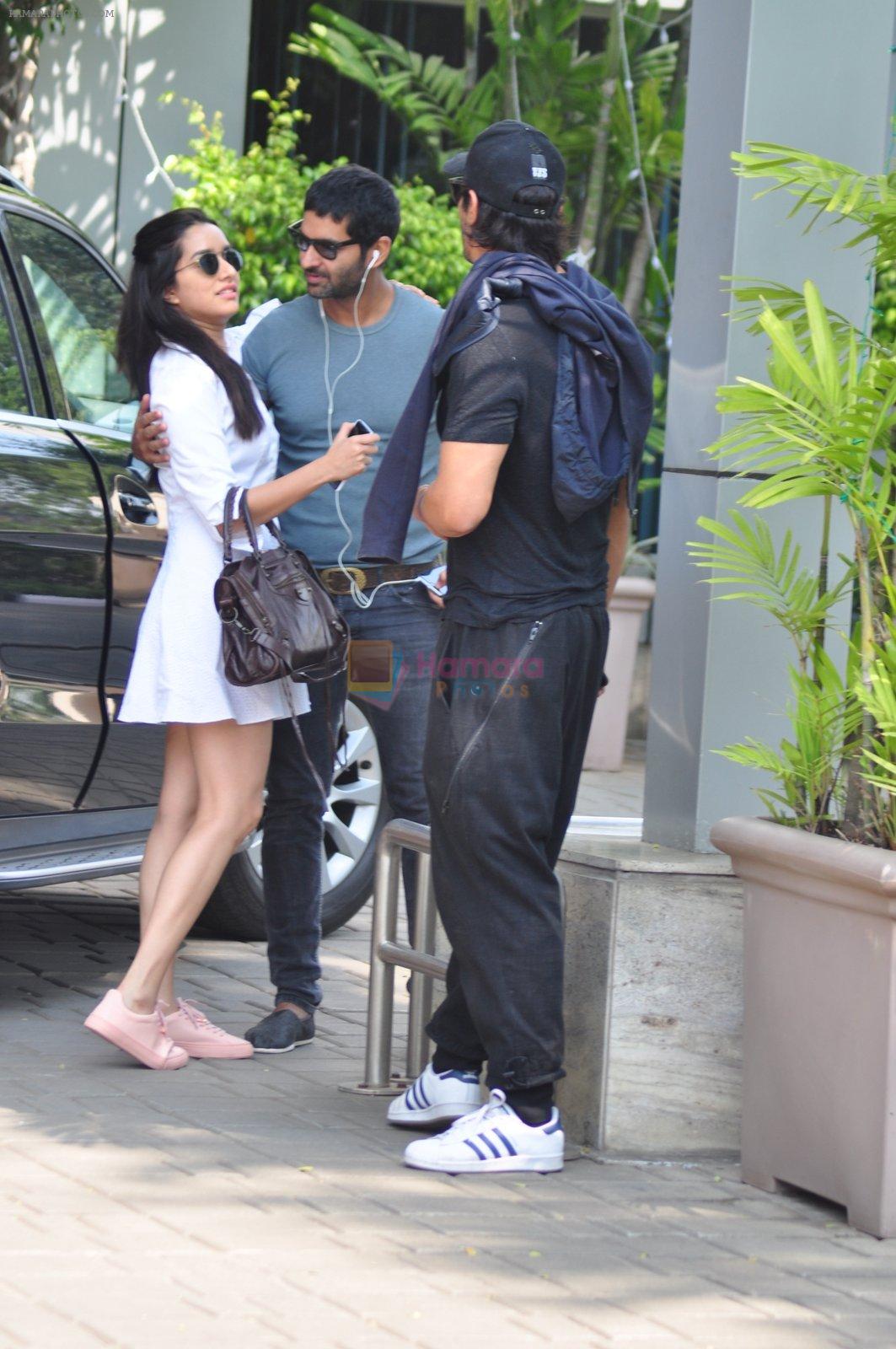 Arjun Rampal, Shraddha Kapoor snapped with Rock On 2 Team on 2nd Nov 2016