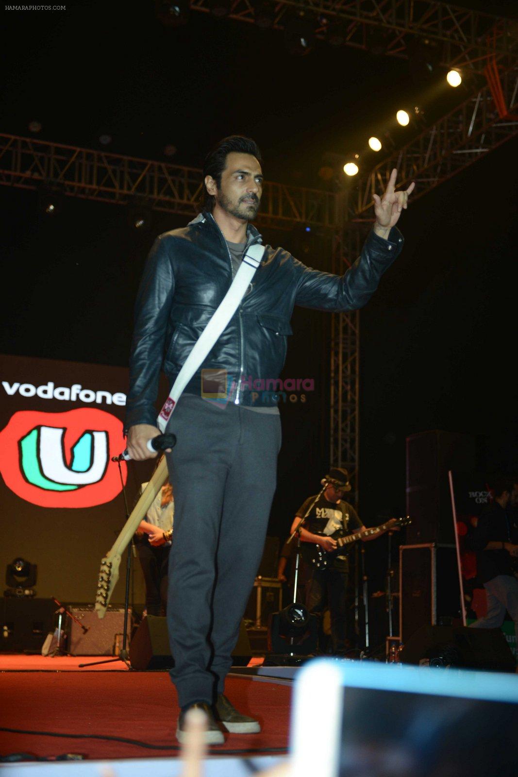 Arjun Rampal at Rock on 2 concert in Delhi on 8th Nov 2016