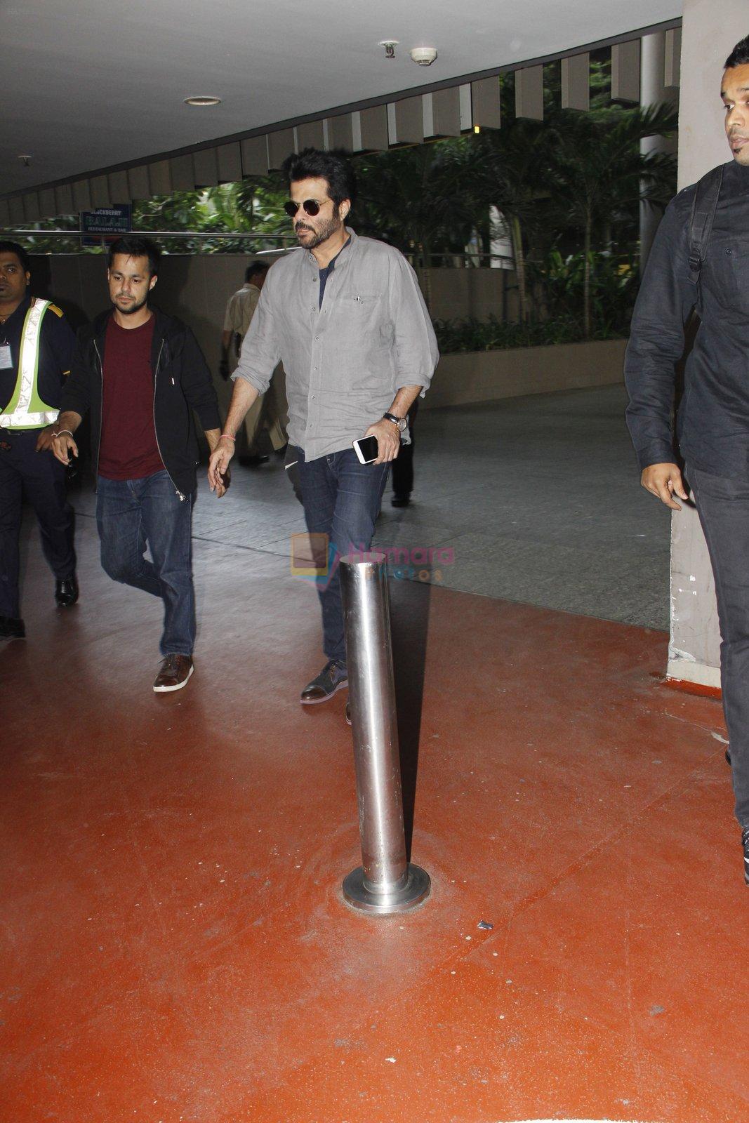 Anil Kapoor snapped at airport on 11th Nov 2016