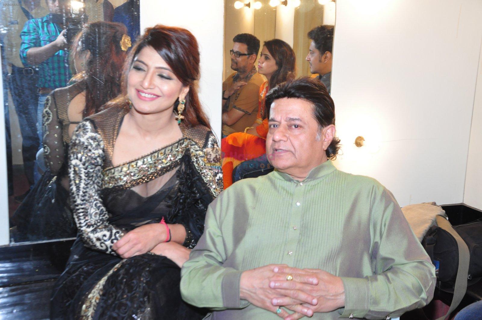 Anup Jalota at global achiever awards on 12th Nov 2016