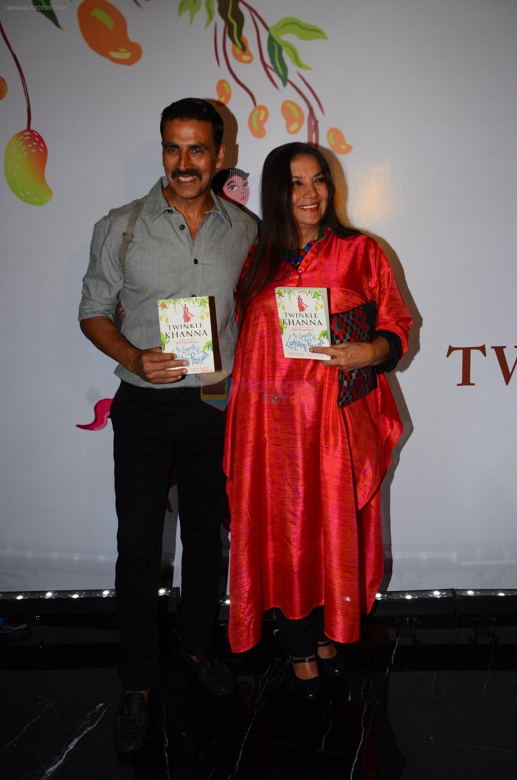 Akshay Kumar, Shabana Azmi at Twinkle Khanna's book launch in J W Marriott, Mumbai on 15th Nov 2016