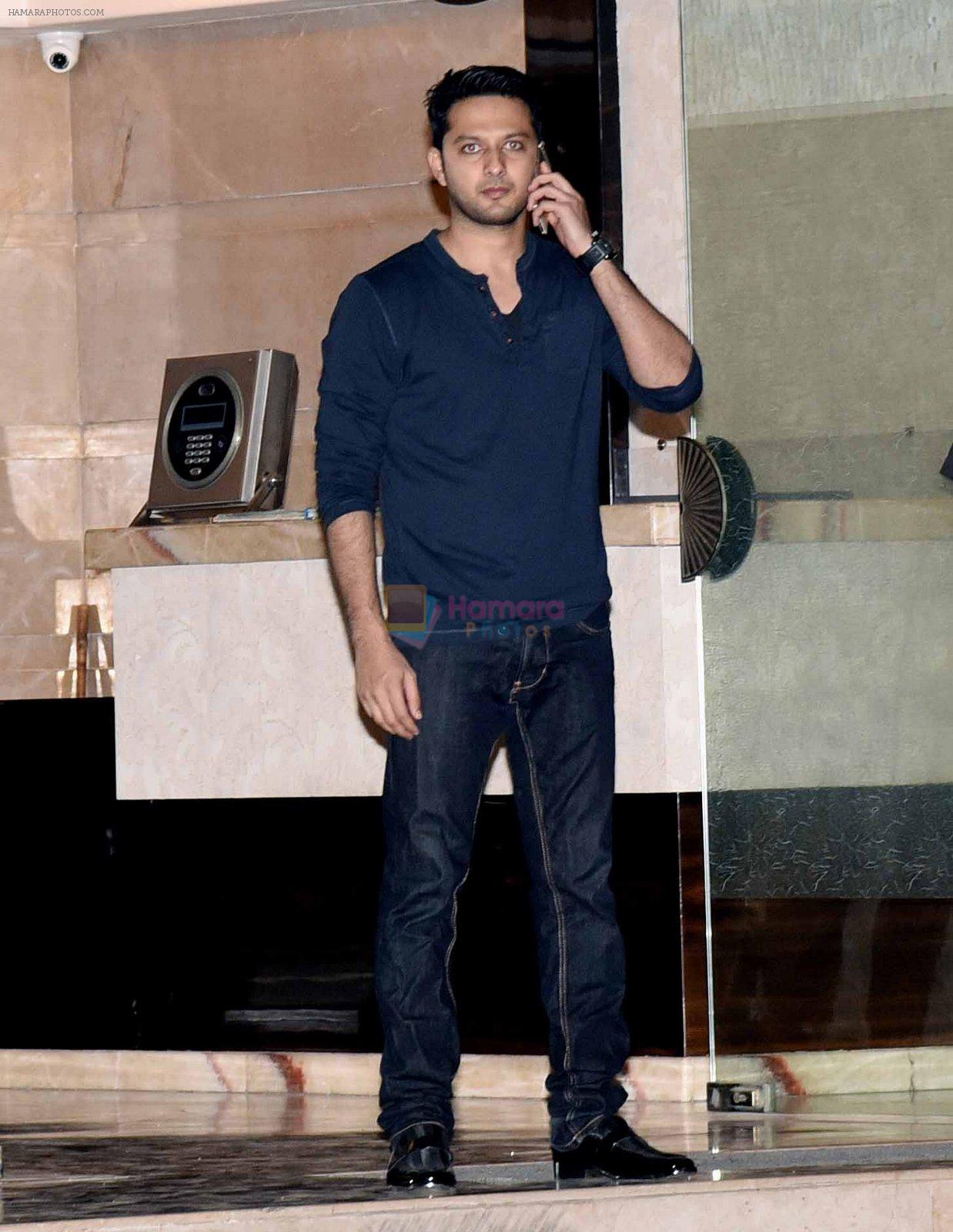 Vatsal Seth at Arpita Khan anniversary bash in Mumbai on 17th Nov 2016