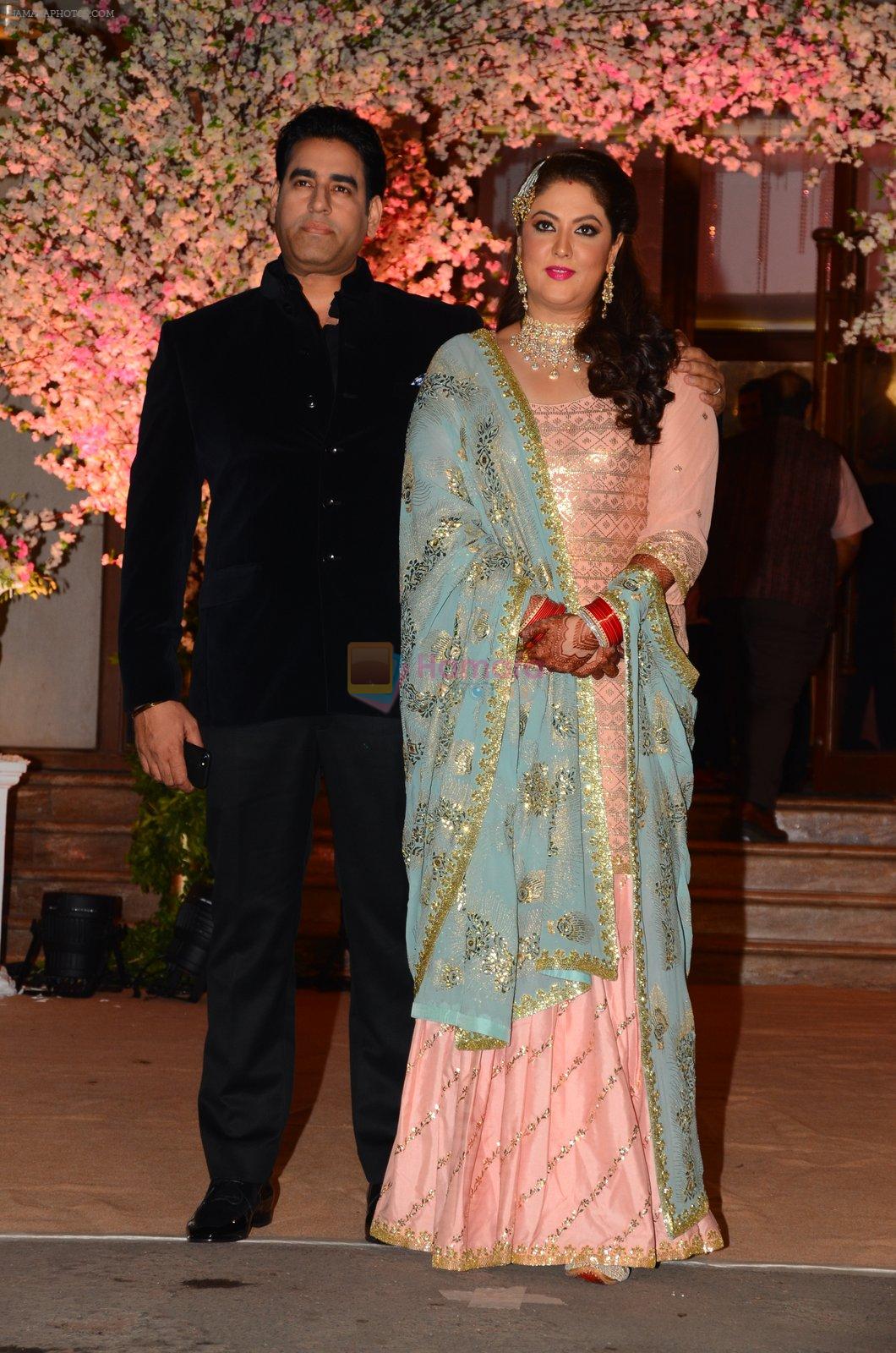 at Wedding reception of stylist Shaina Nath daughter of Rakesh Nath on 17th Nov 2016