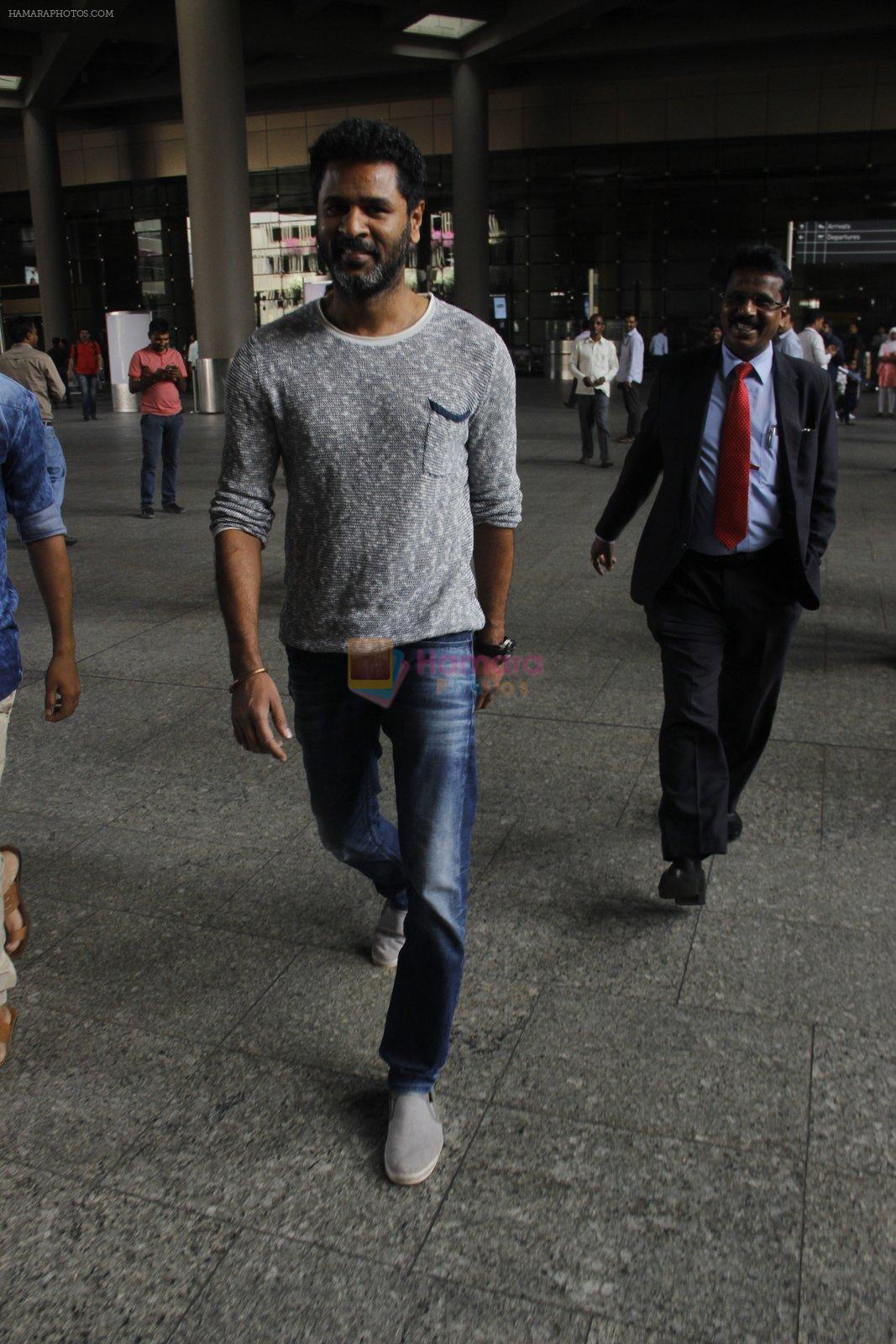 Prabhu Deva snapped at airport on 18th Nov 2016
