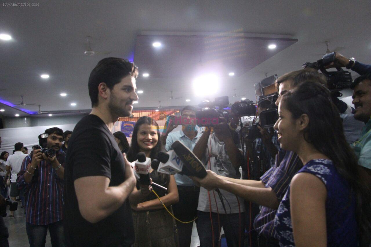 Sooraj Pancholi at pet adoption in Mumbai on 27th Nov 2016