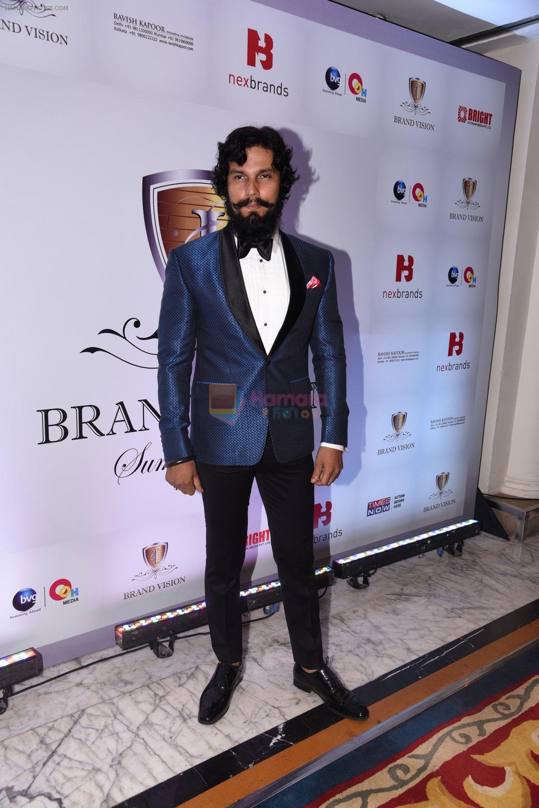 Randeep Hooda at Brand Vision Awards in Mumbai on 30th Nov 2016