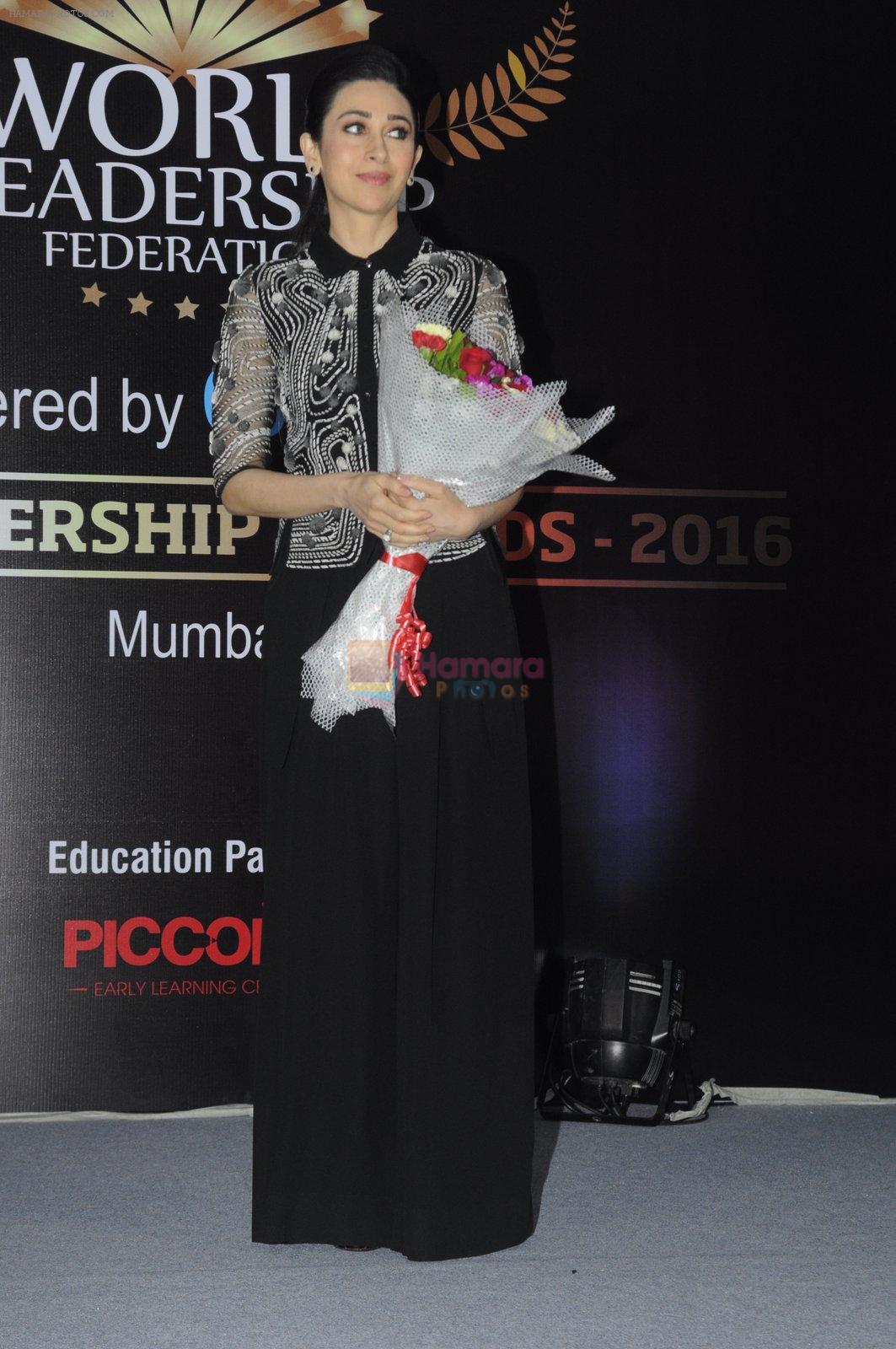 Karisma Kapoor at India Leadership awards on 30th Nov 2016