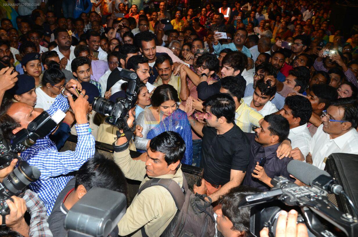 Vidya Balan at Ghatkopar selfie point launch on 1st Dec 2016