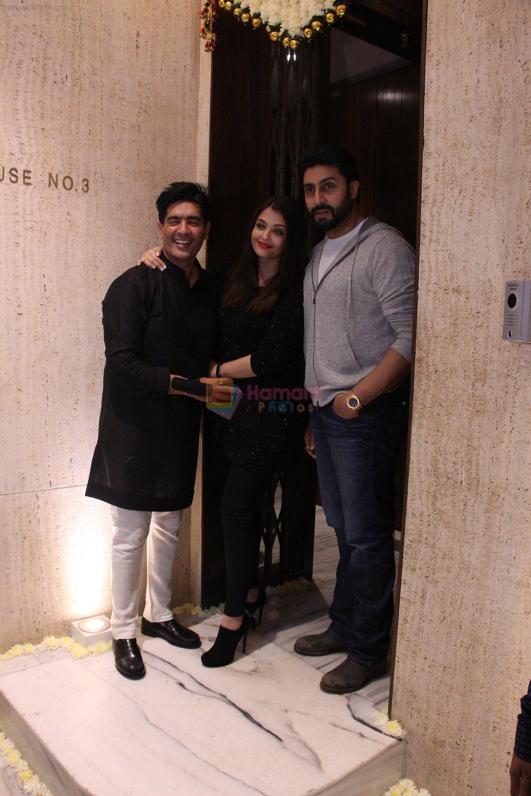 Aishwarya Rai Bachchan, Abhishek Bachchan at Manish  Malhotra bash on 4th Dec 2016
