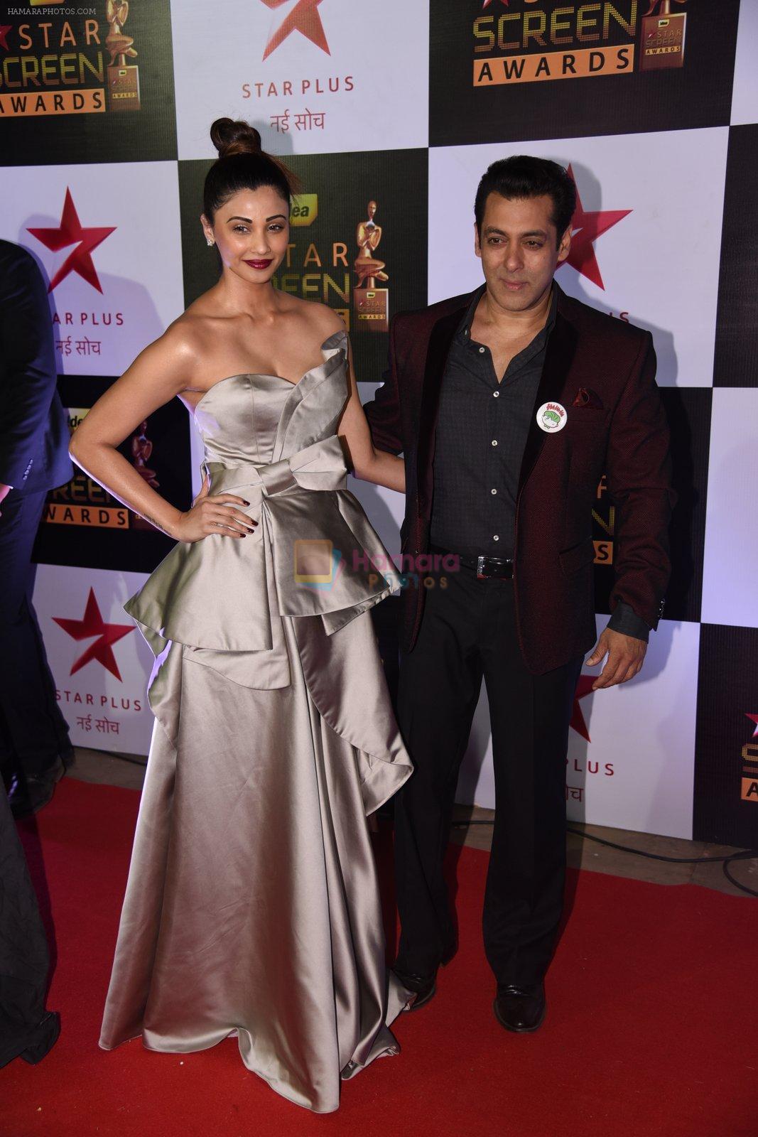 Daisy Shah, Salman Khan at 22nd Star Screen Awards 2016 on 4th Dec 2016