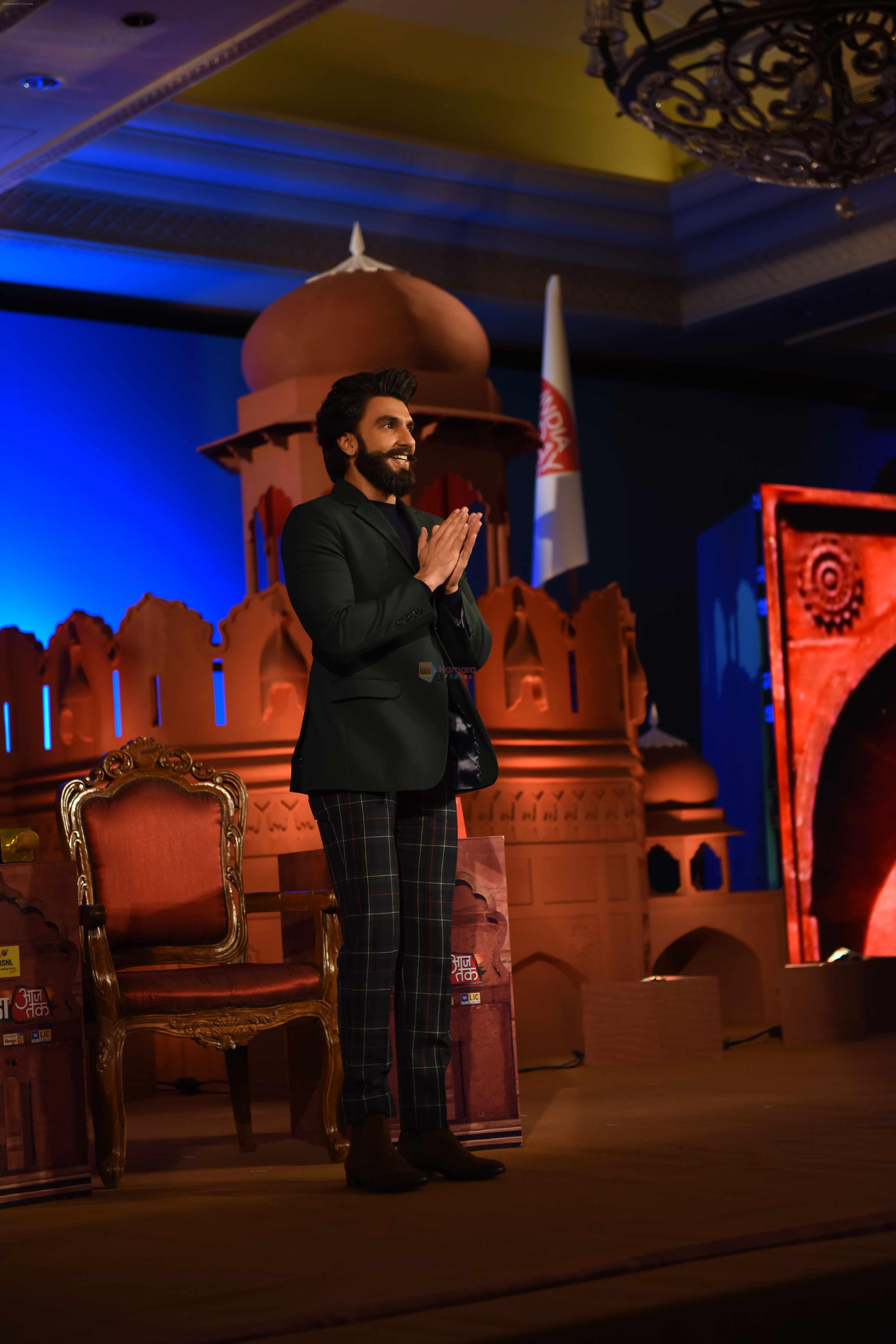 Ranveer Singh at  at the Agenda Aaj Tak 2016 on 6th Dec 2016