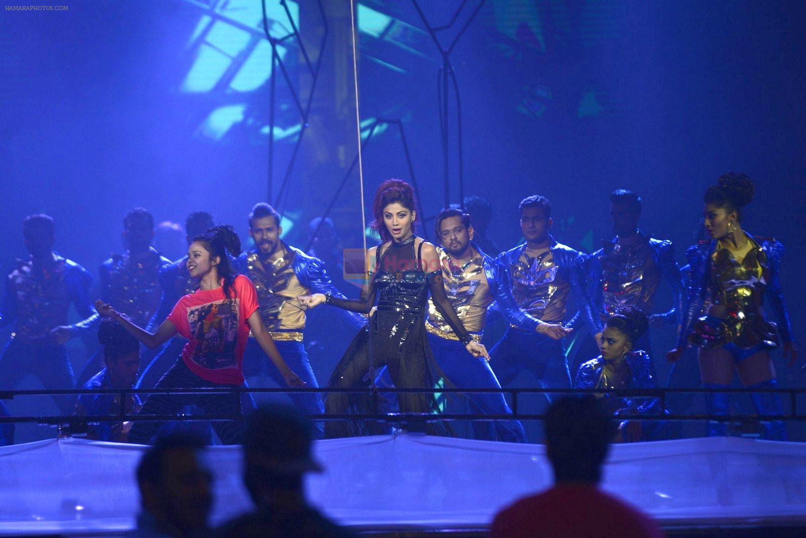 Shilpa Shetty at Super Dancer grand finale shoot on 12th Dec 2016