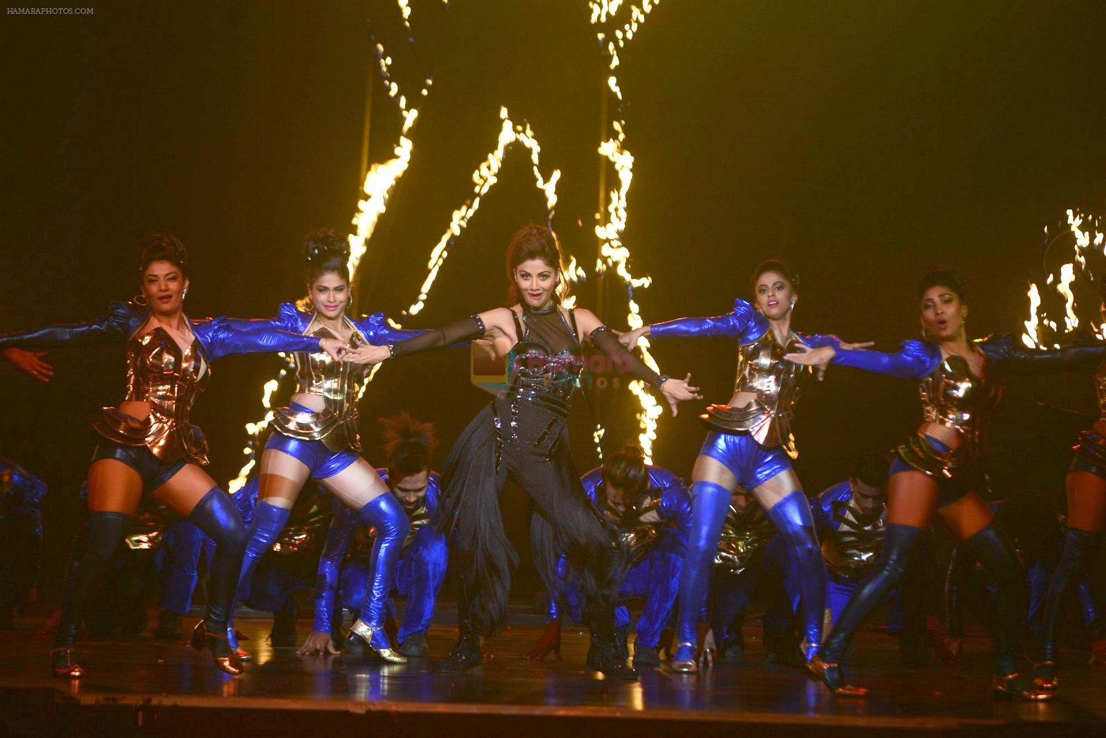 Shilpa Shetty at Super Dancer grand finale shoot on 12th Dec 2016