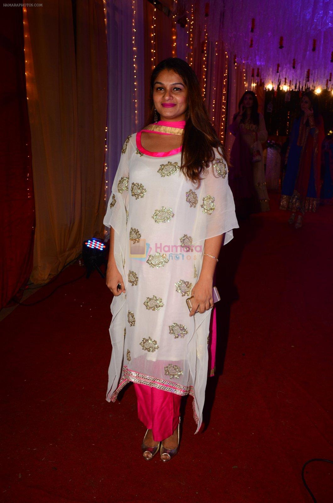 Tejaswini Kolhapure at Photographer Munna S wedding reception on 18th Dec 2016