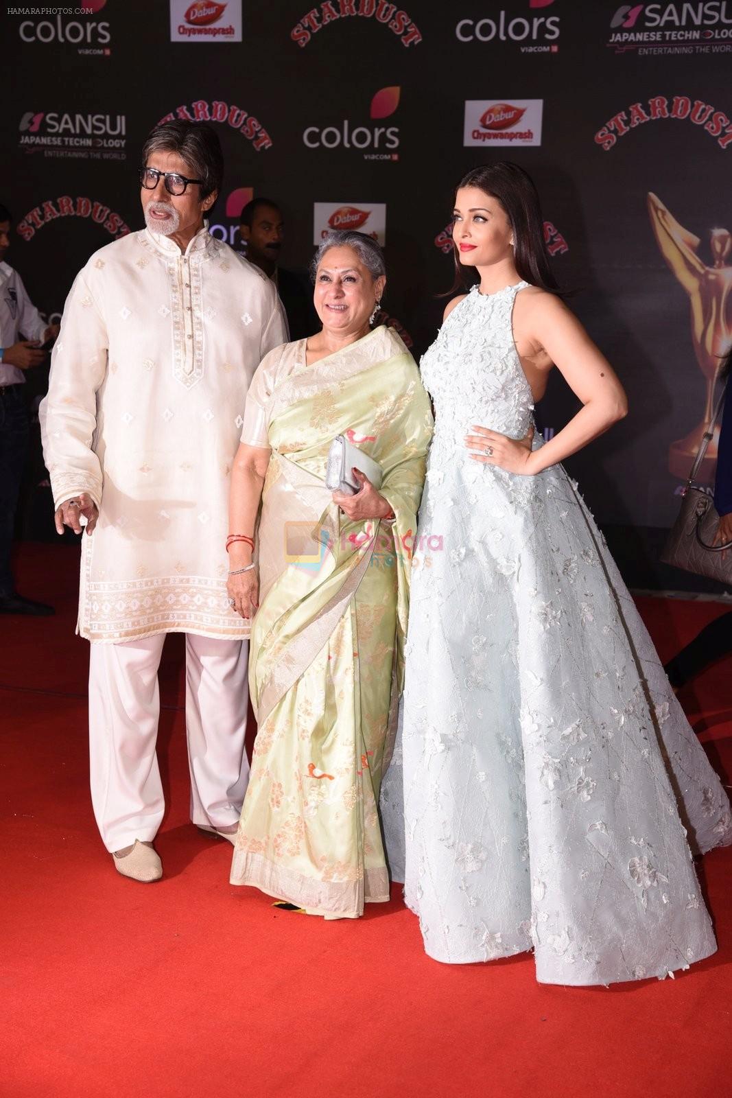 Amitabh Bachchan, Jaya Bachchan, Aishwarya Rai Bachchan at 14th Sansui COLORS Stardust Awards on 19th Dec 2016