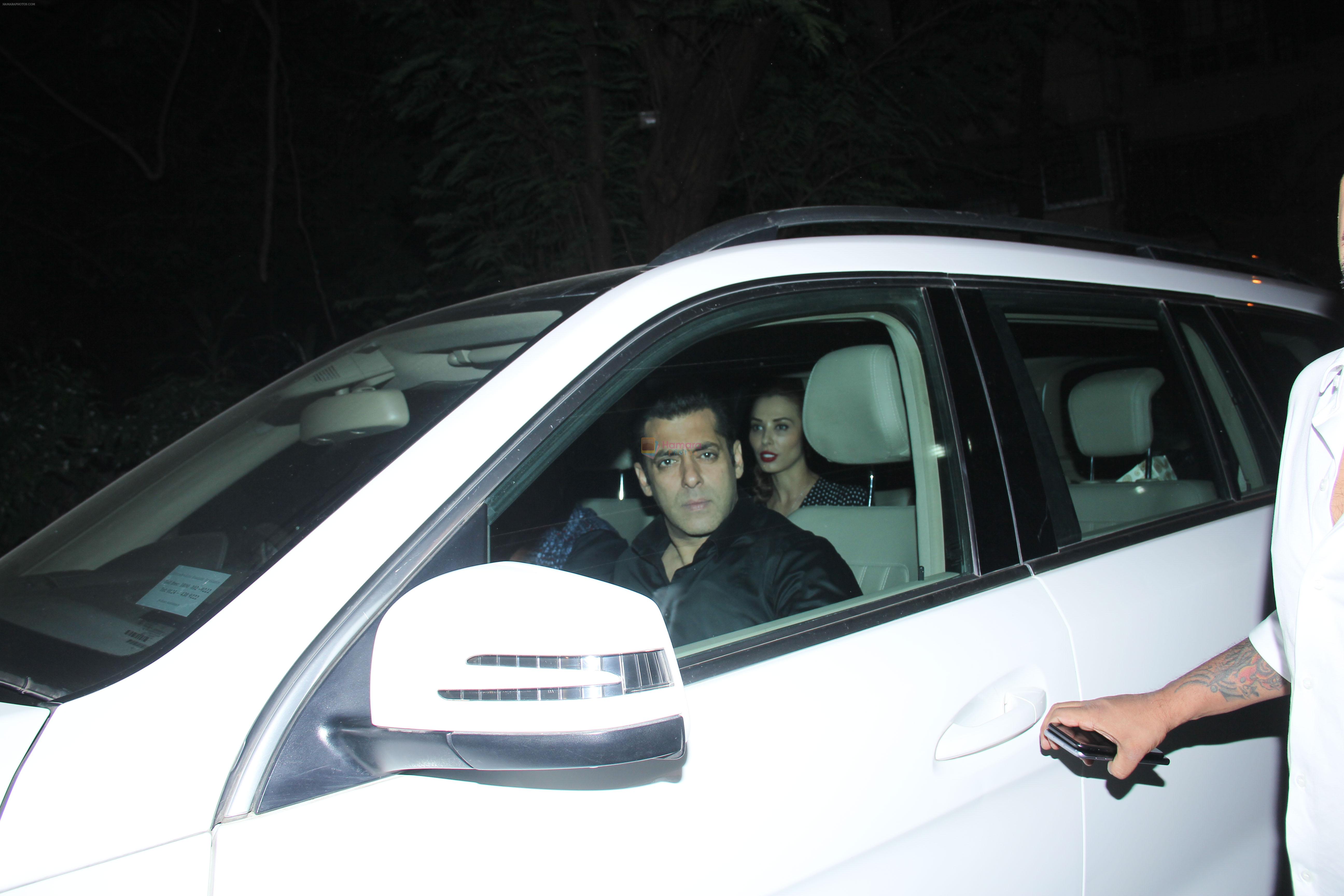 Salman Khan at Deanne Pandey bash on 19th Dec 2016